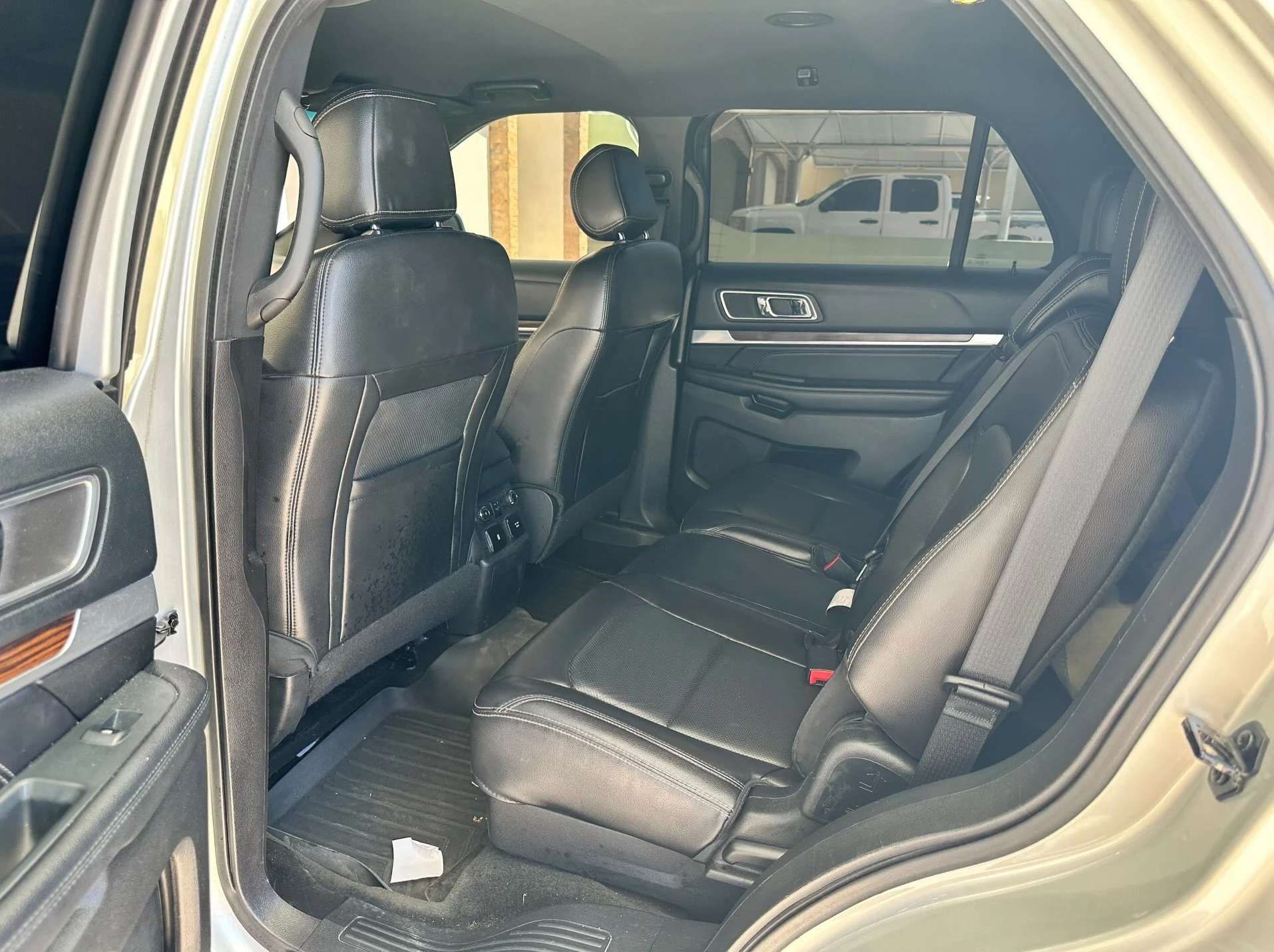 2016 Ford Explorer Limited — foto 4