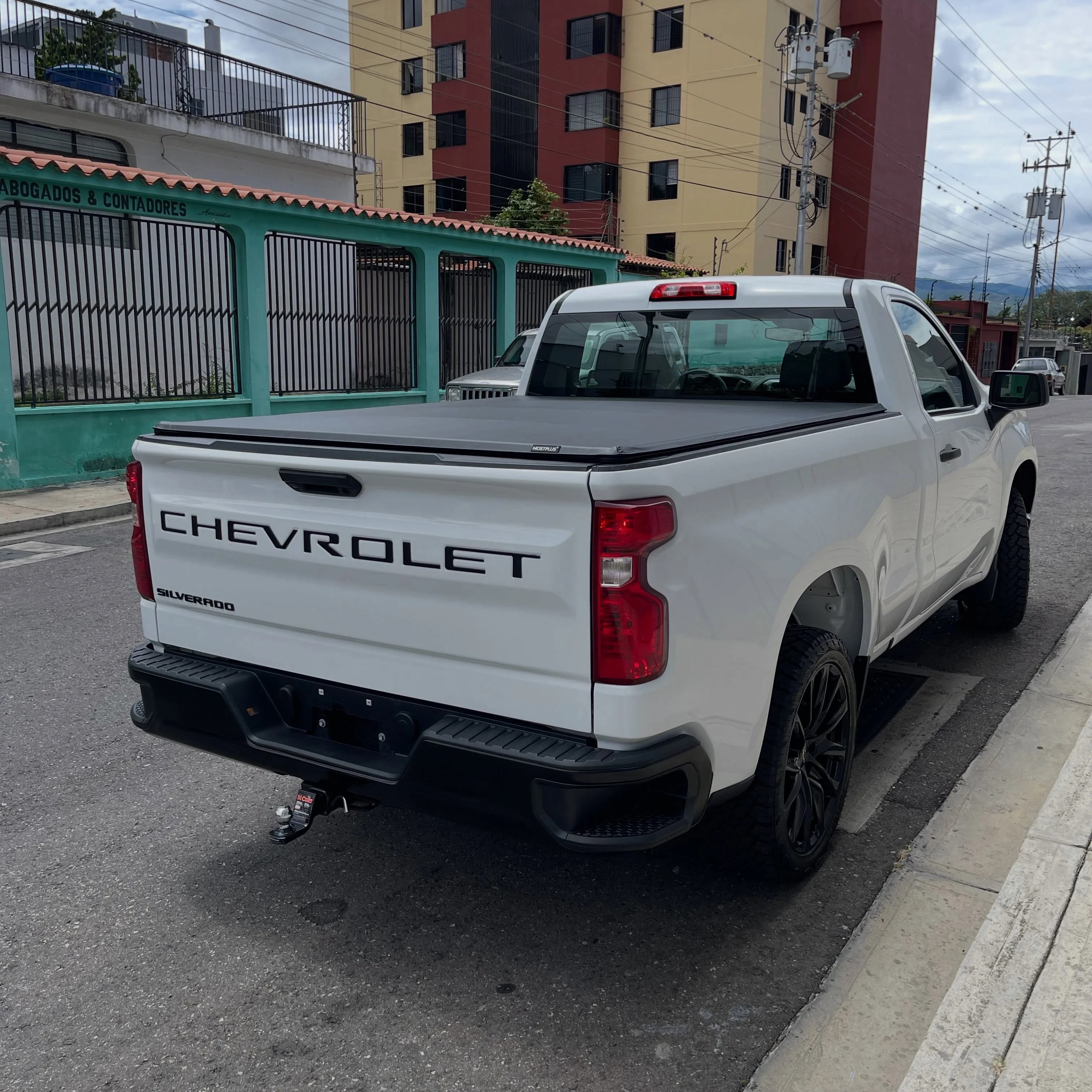2023 Chevrolet Silverado — foto 4