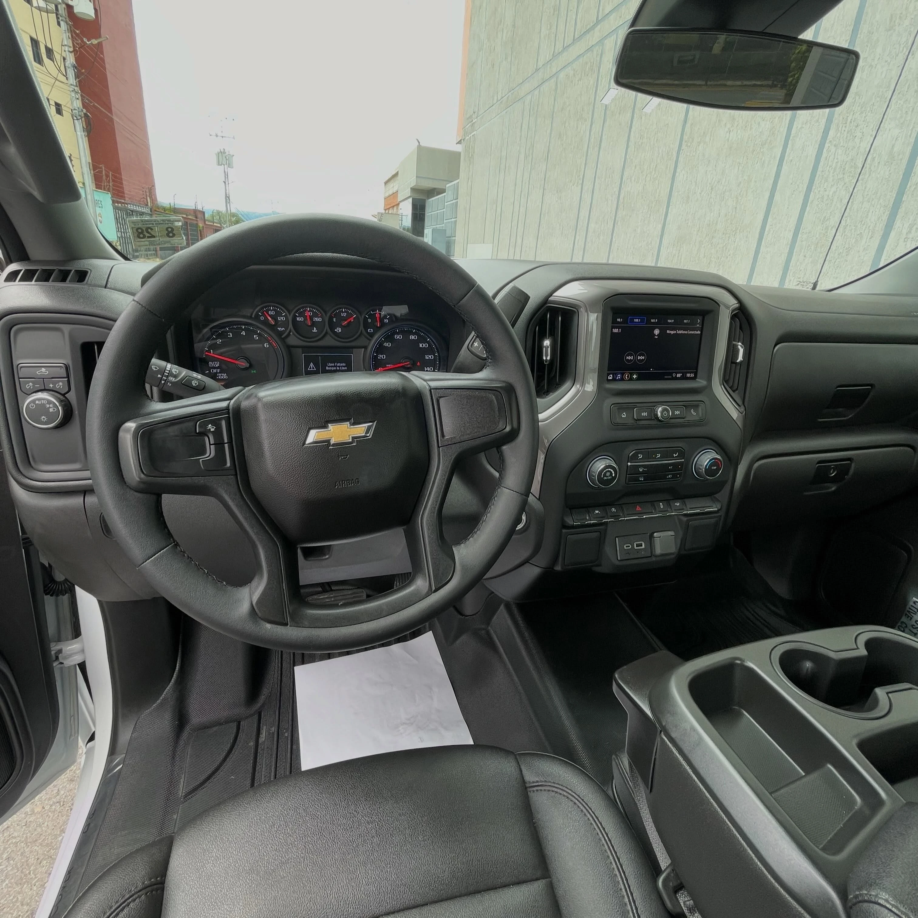 2023 Chevrolet Silverado — foto 9
