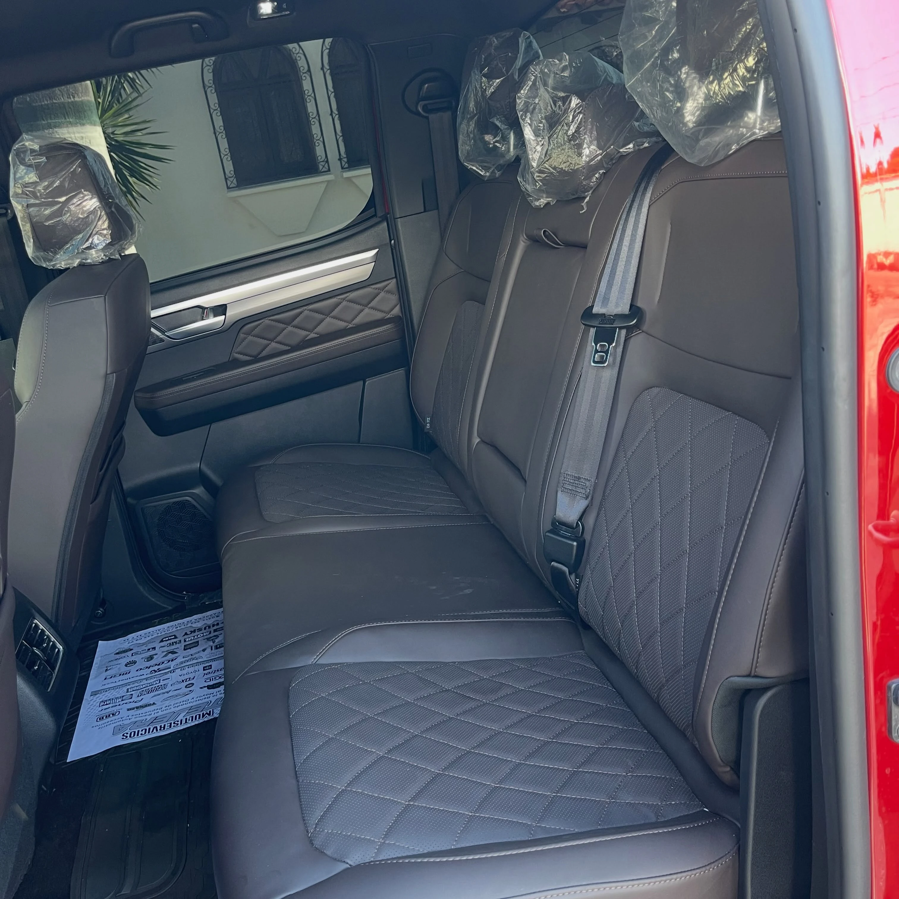 2026 JAC T9 Aventura — foto 8