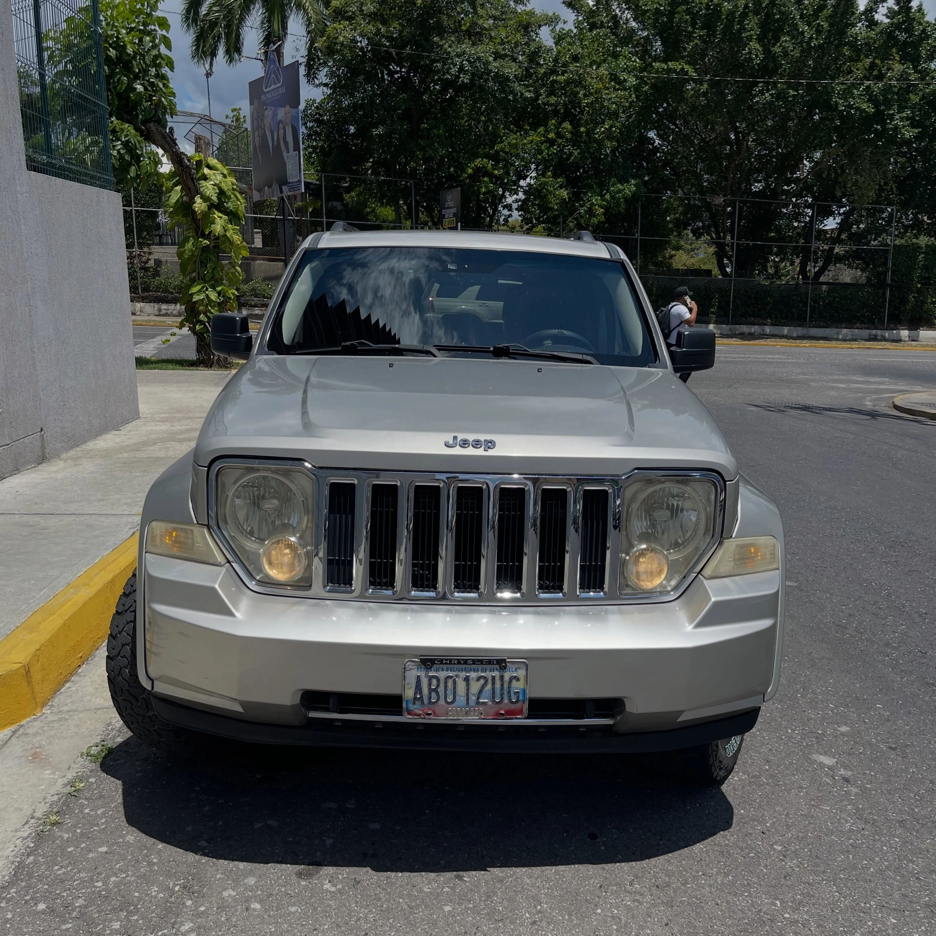 2009 Jeep Cherokee Limited — foto 2