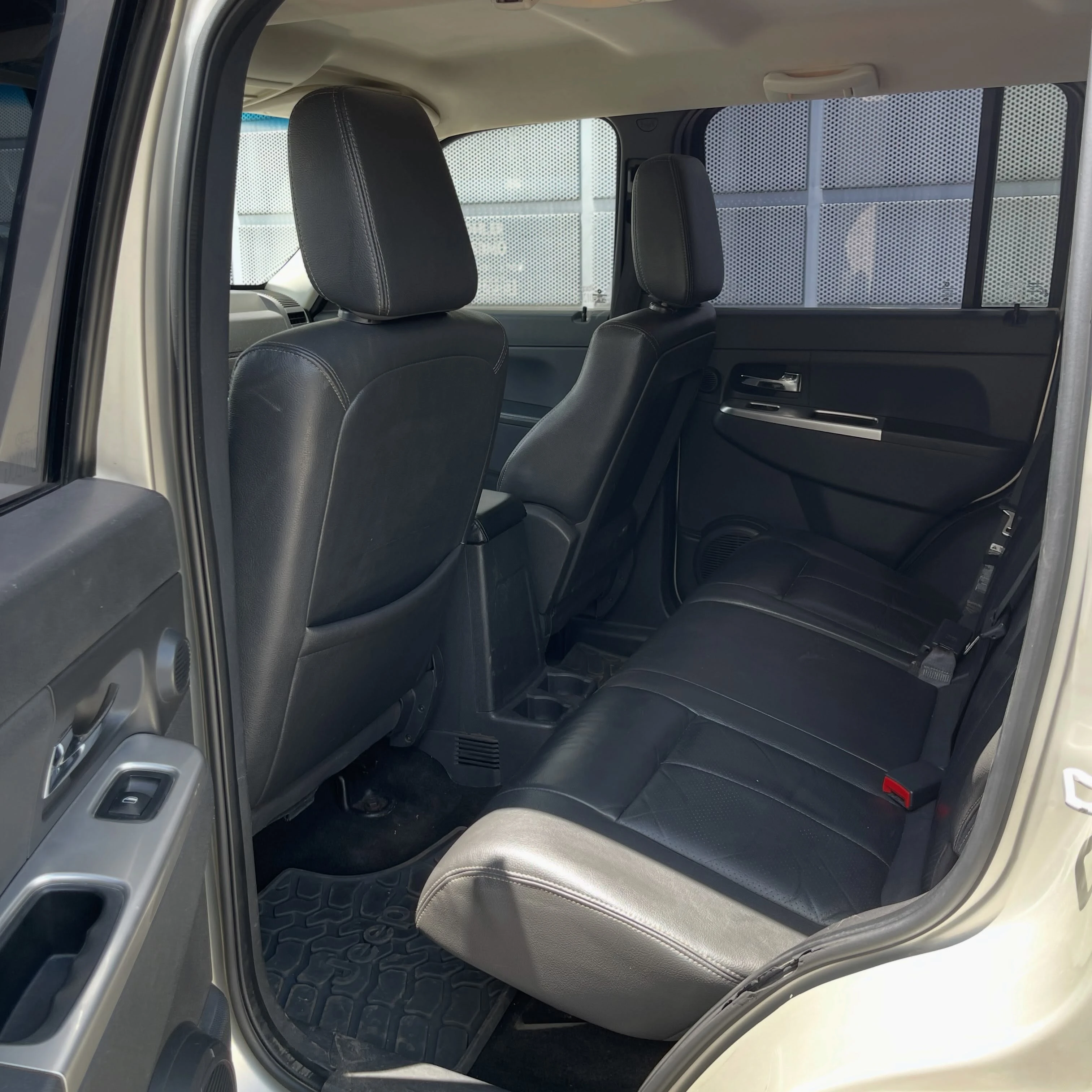 2009 Jeep Cherokee Limited — foto 7