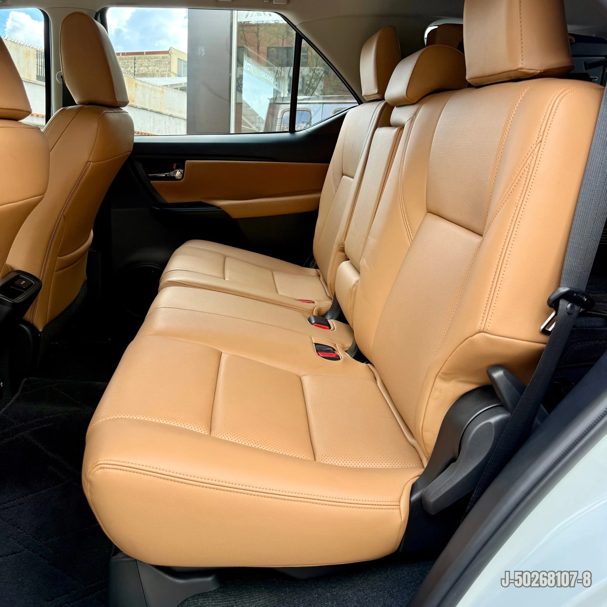 2026 Toyota Fortuner GX.R PLUS — foto 3
