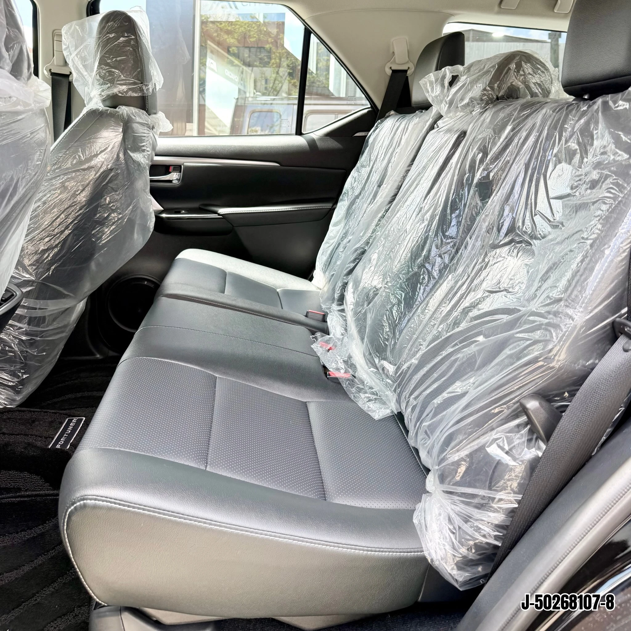 2025 Toyota Fortuner VX.R — foto 3