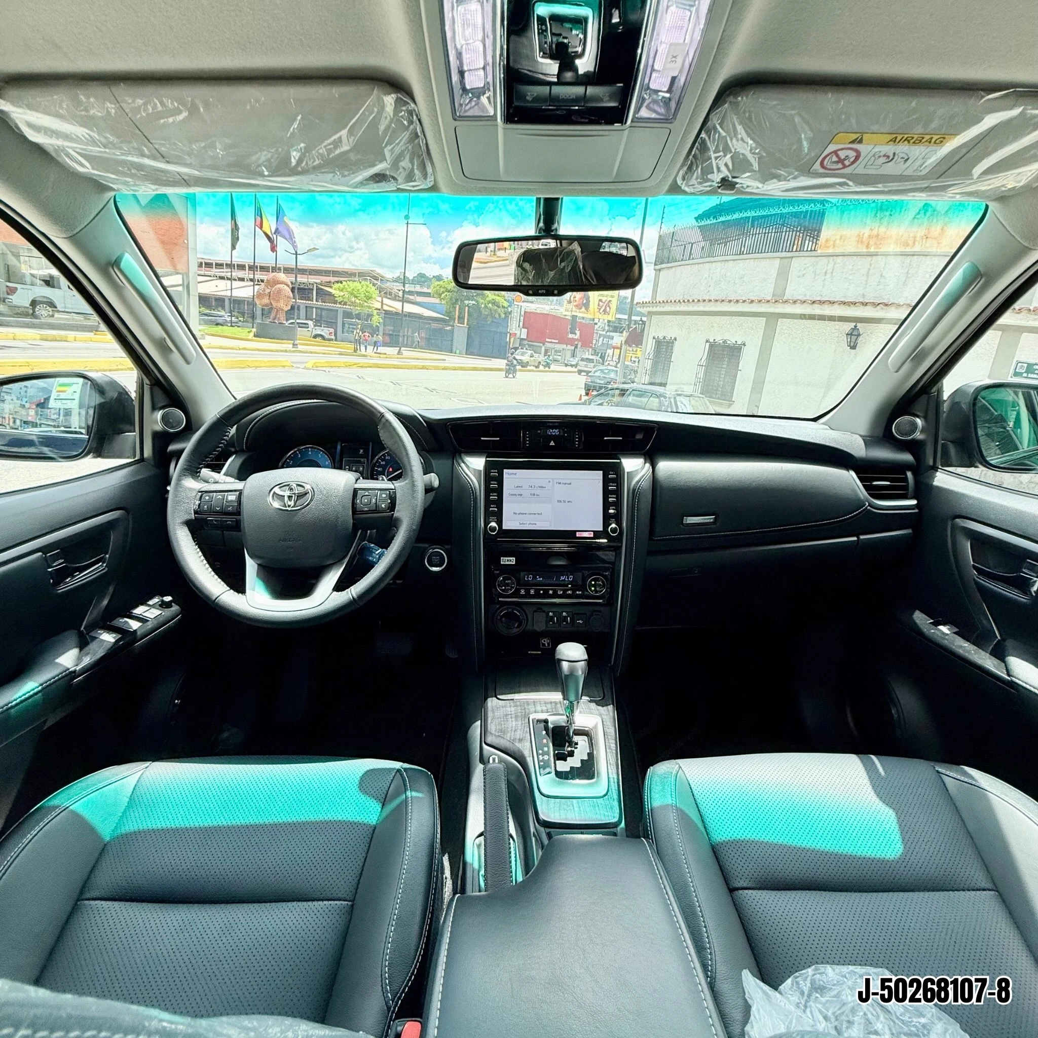 2025 Toyota Fortuner VX.R — foto 4