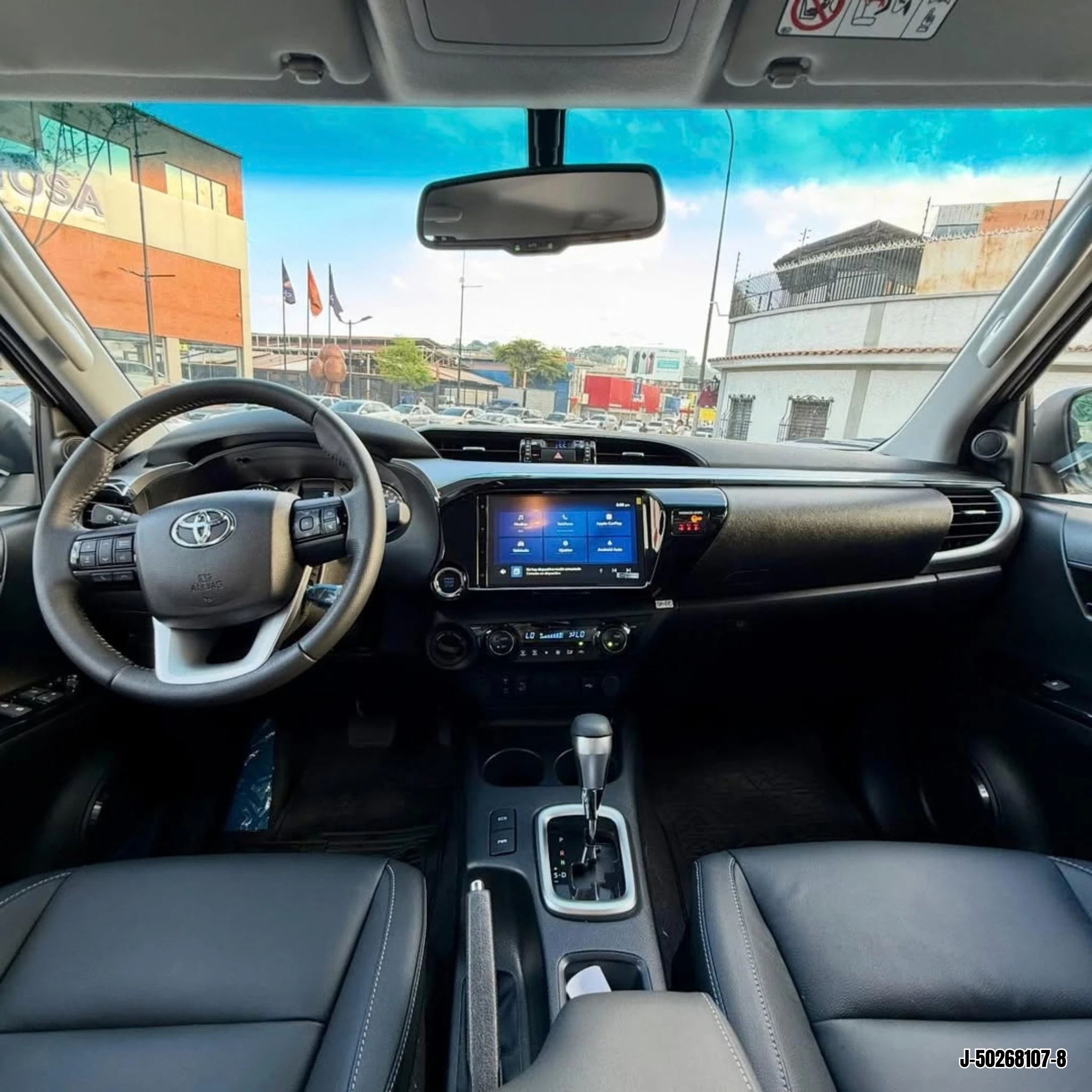 2027 Toyota Hilux SRX — foto 4