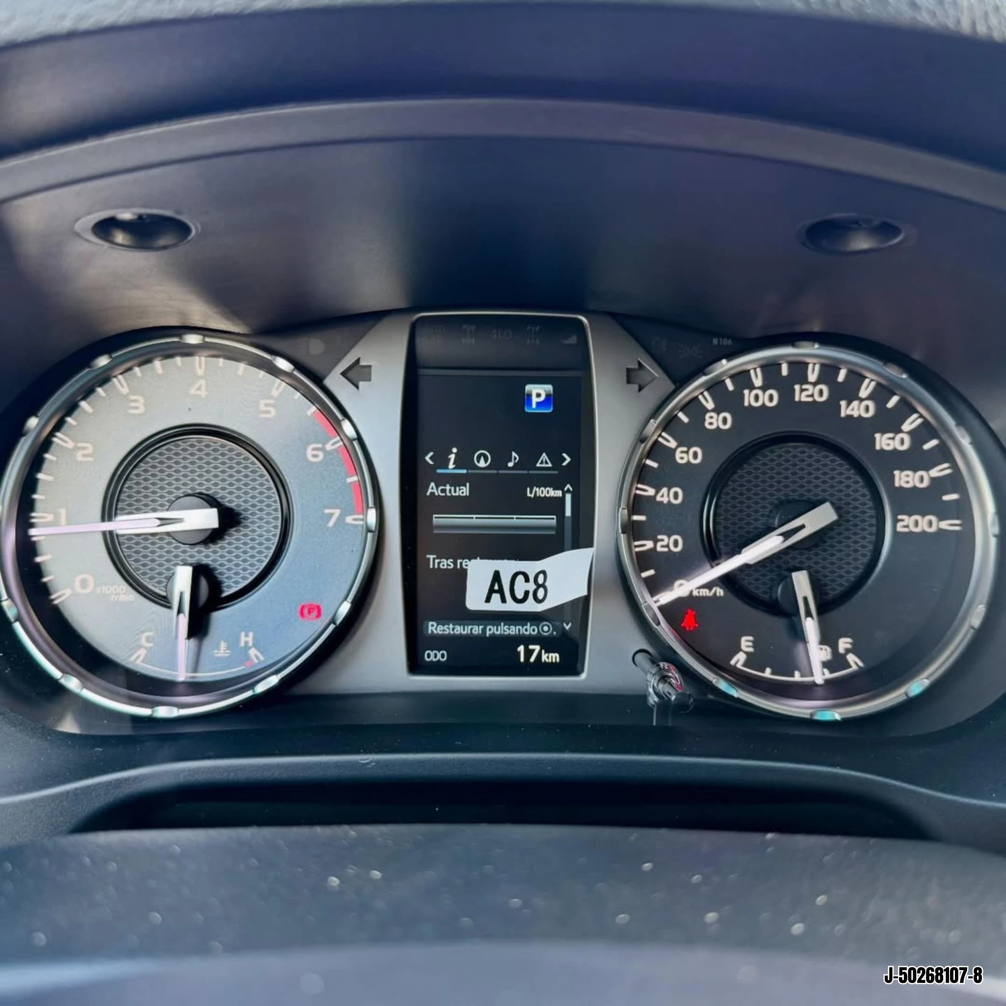 2027 Toyota Hilux SRX — foto 6