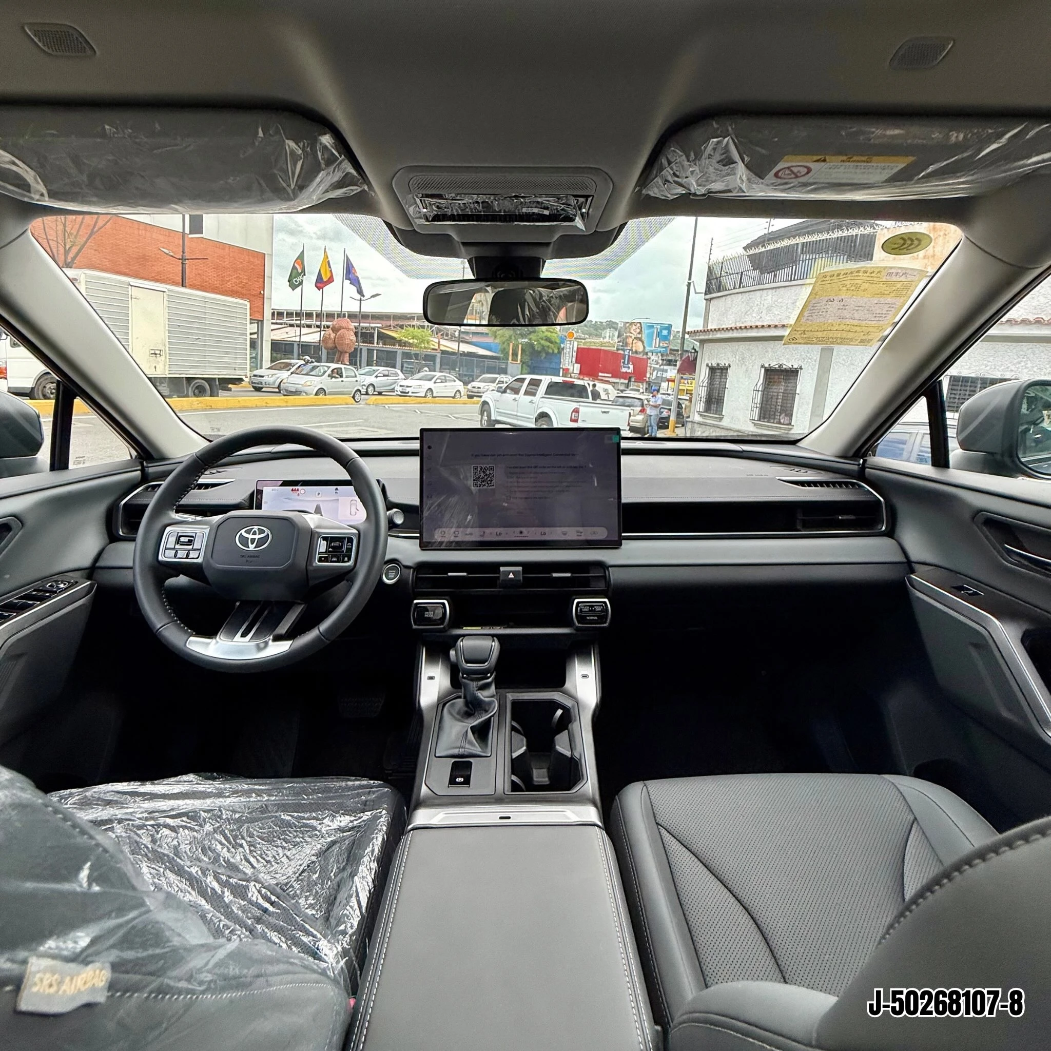 2026 Toyota RAV4 LUXURY PLUS — foto 5
