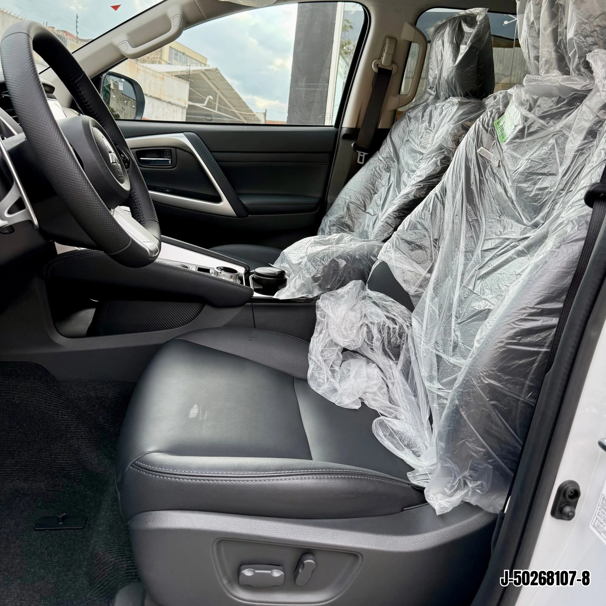 2026 Mitsubishi Montero Sport — foto 2