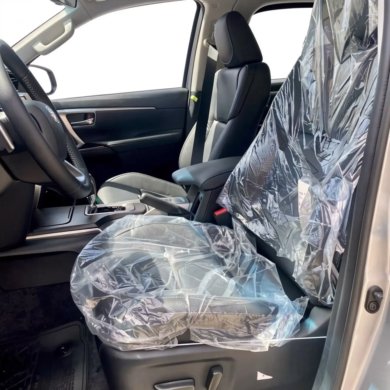 2026 Toyota Fortuner SW4 SRX — foto 2