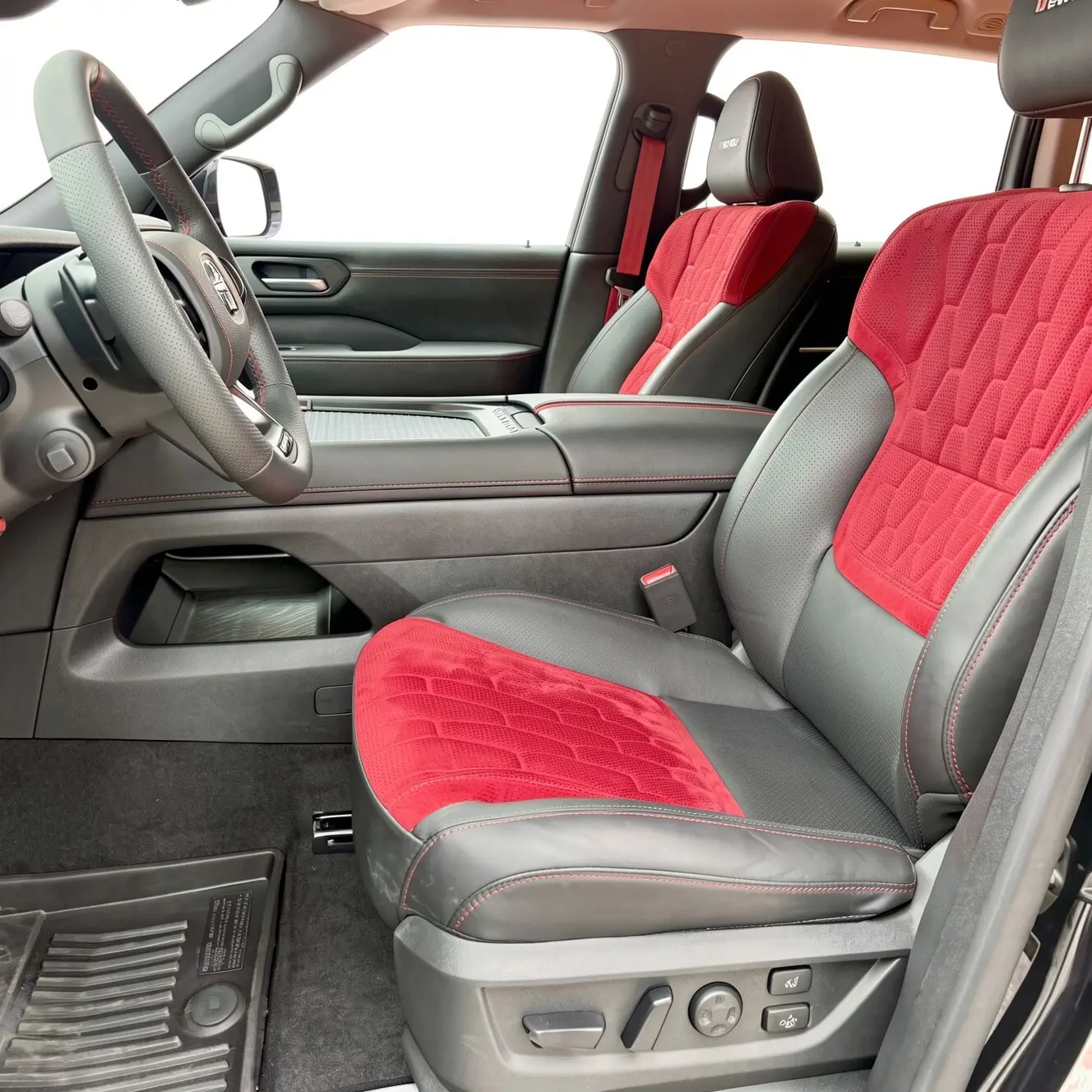 2026 Nissan Armada NISMO — foto 2
