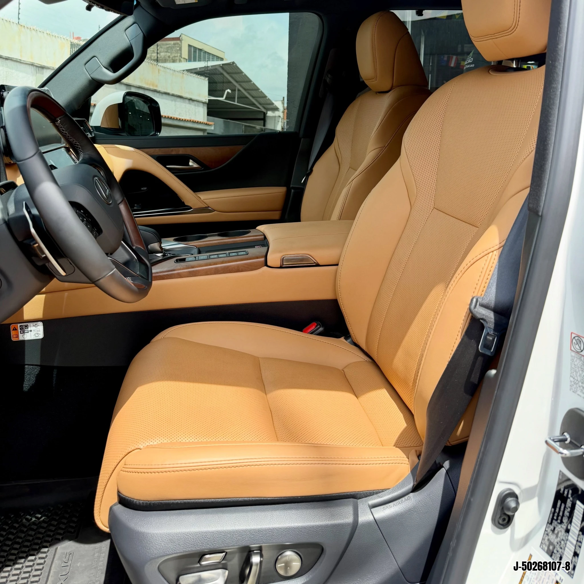 2026 Lexus LX 700 H — foto 2