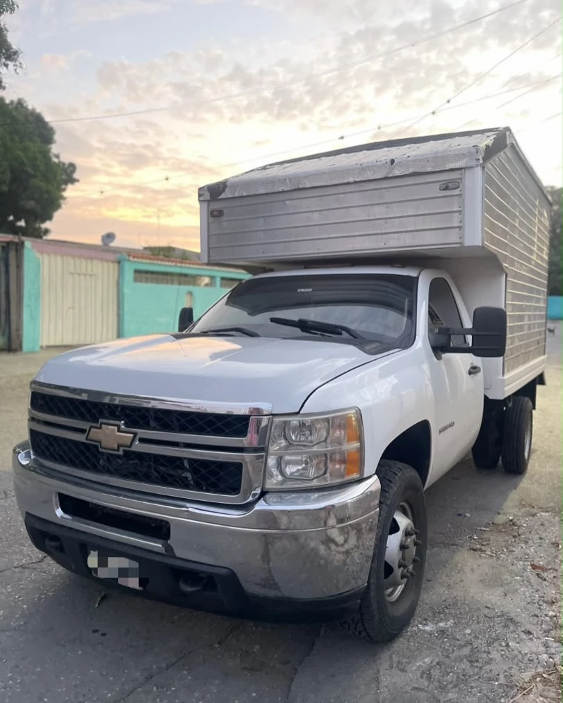 2011 Chevrolet 3500HD