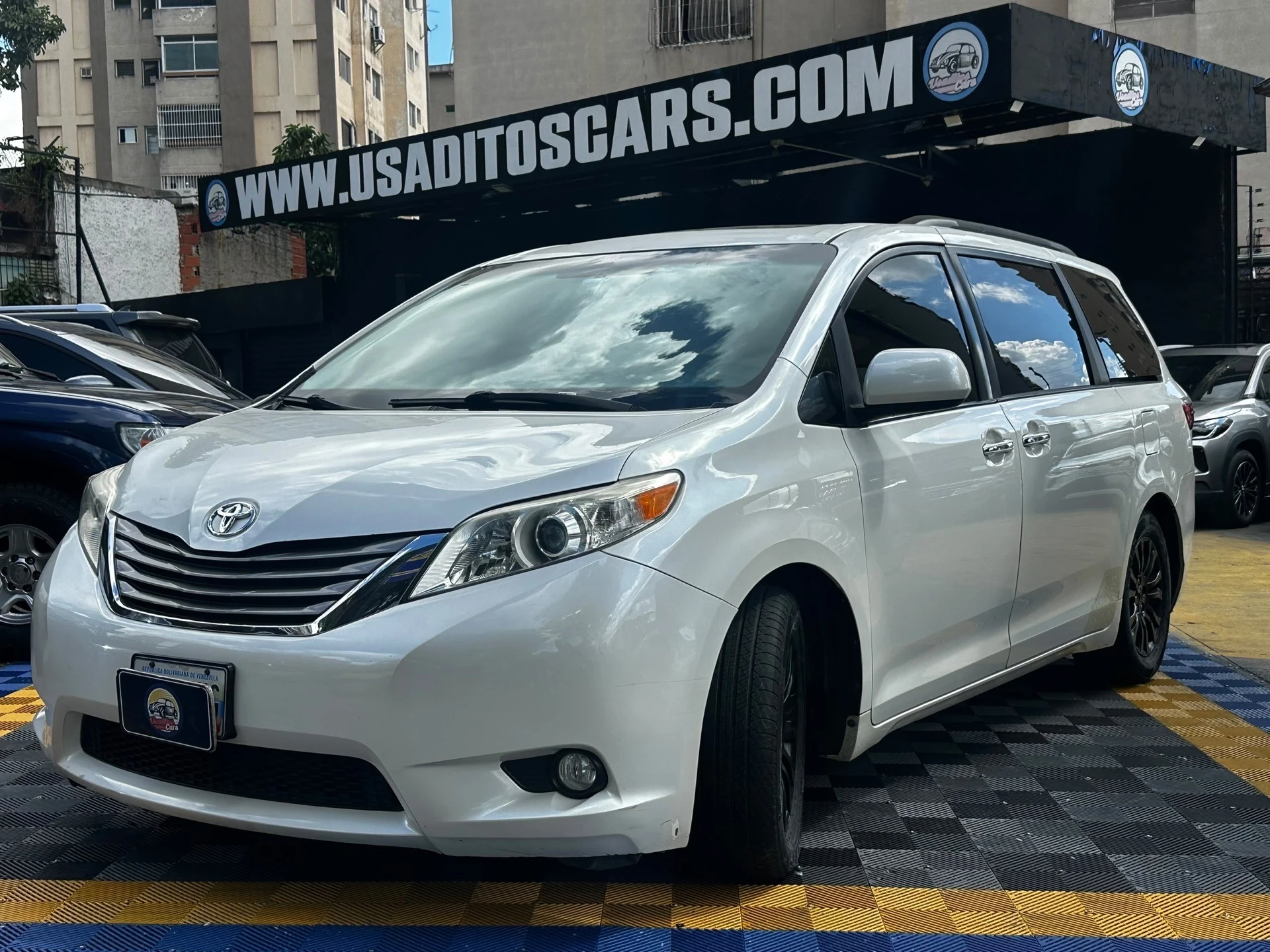 2015 Toyota Sienna XLE