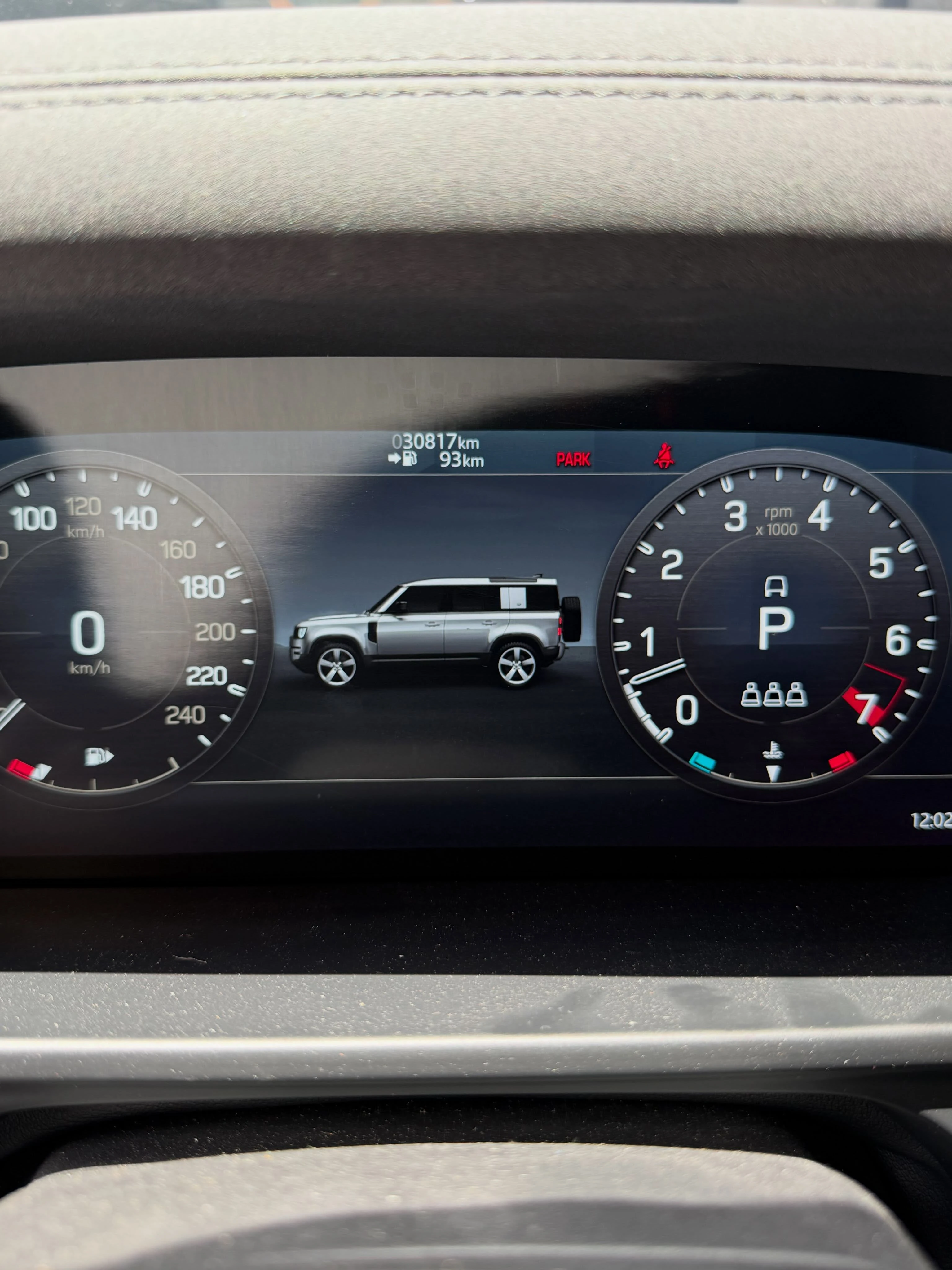 2022 Land Rover Defender P-400 — foto 12