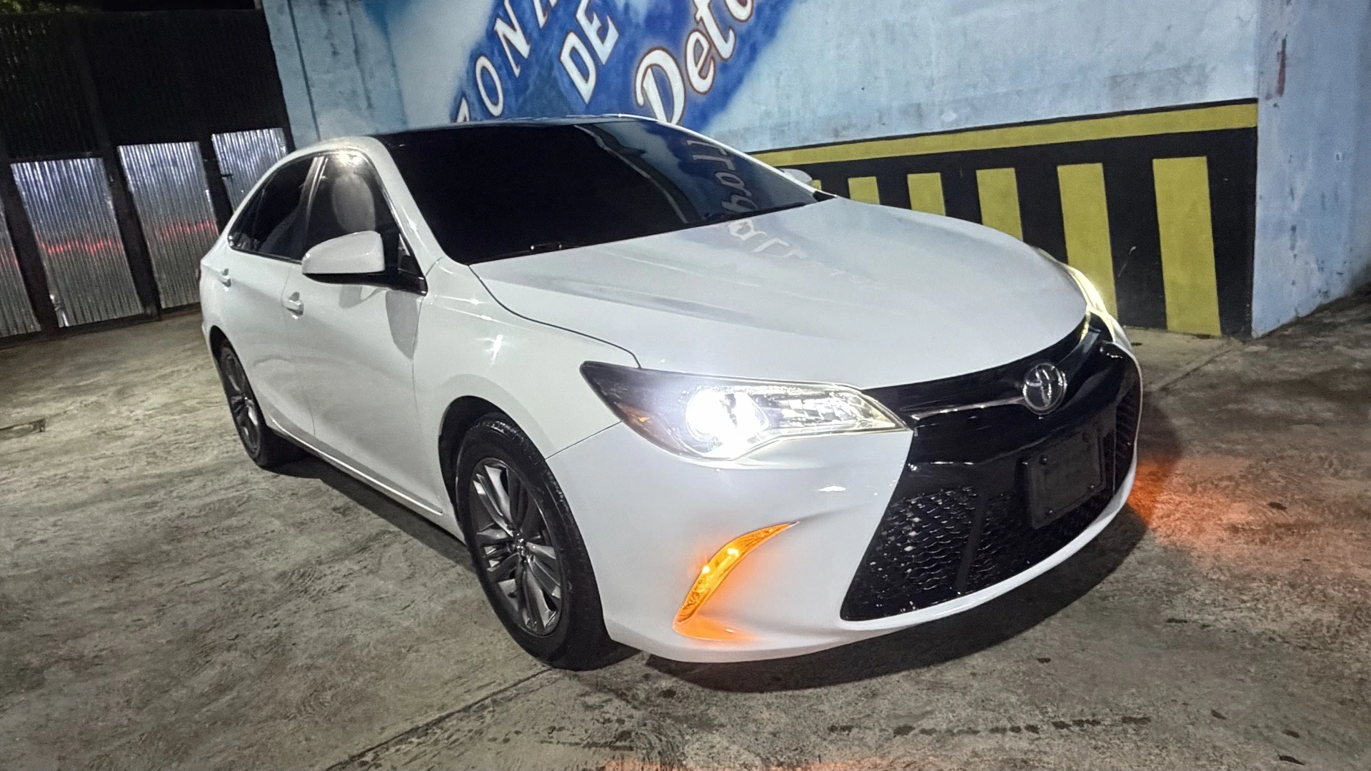 2017 Toyota Camry SE