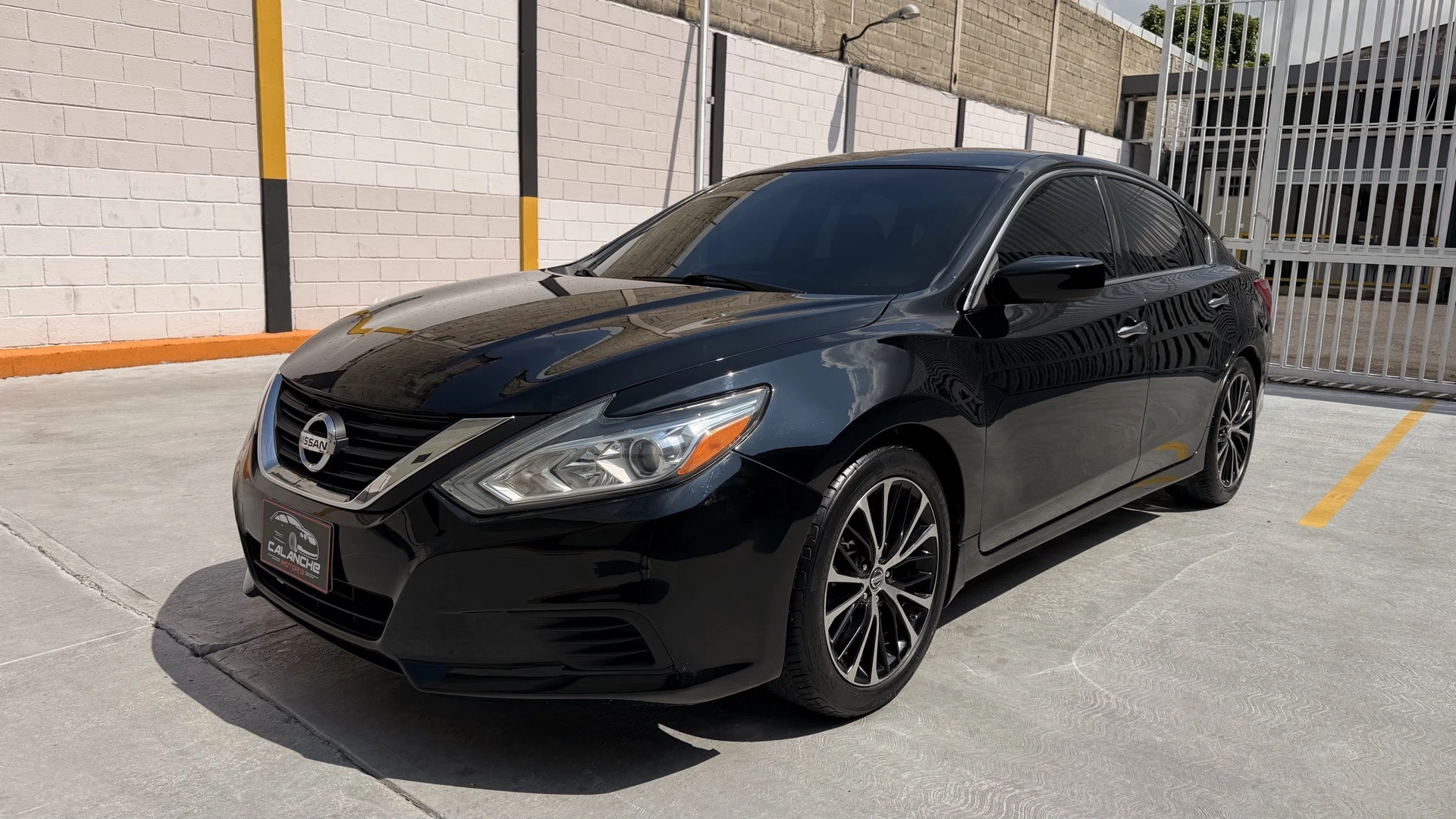 2017 Nissan Altima Sport