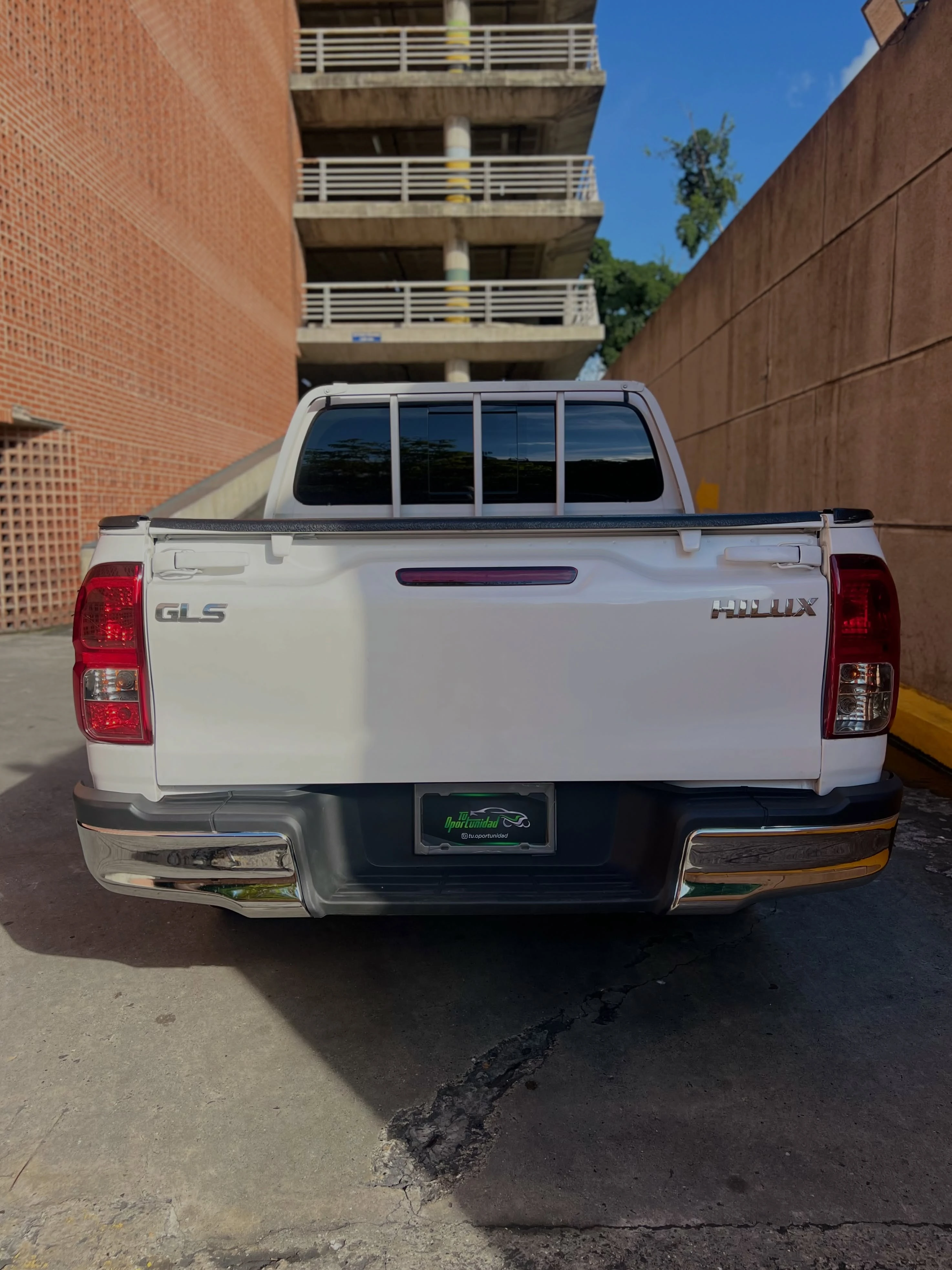 2020 Toyota Hilux 2.7L — photo 4