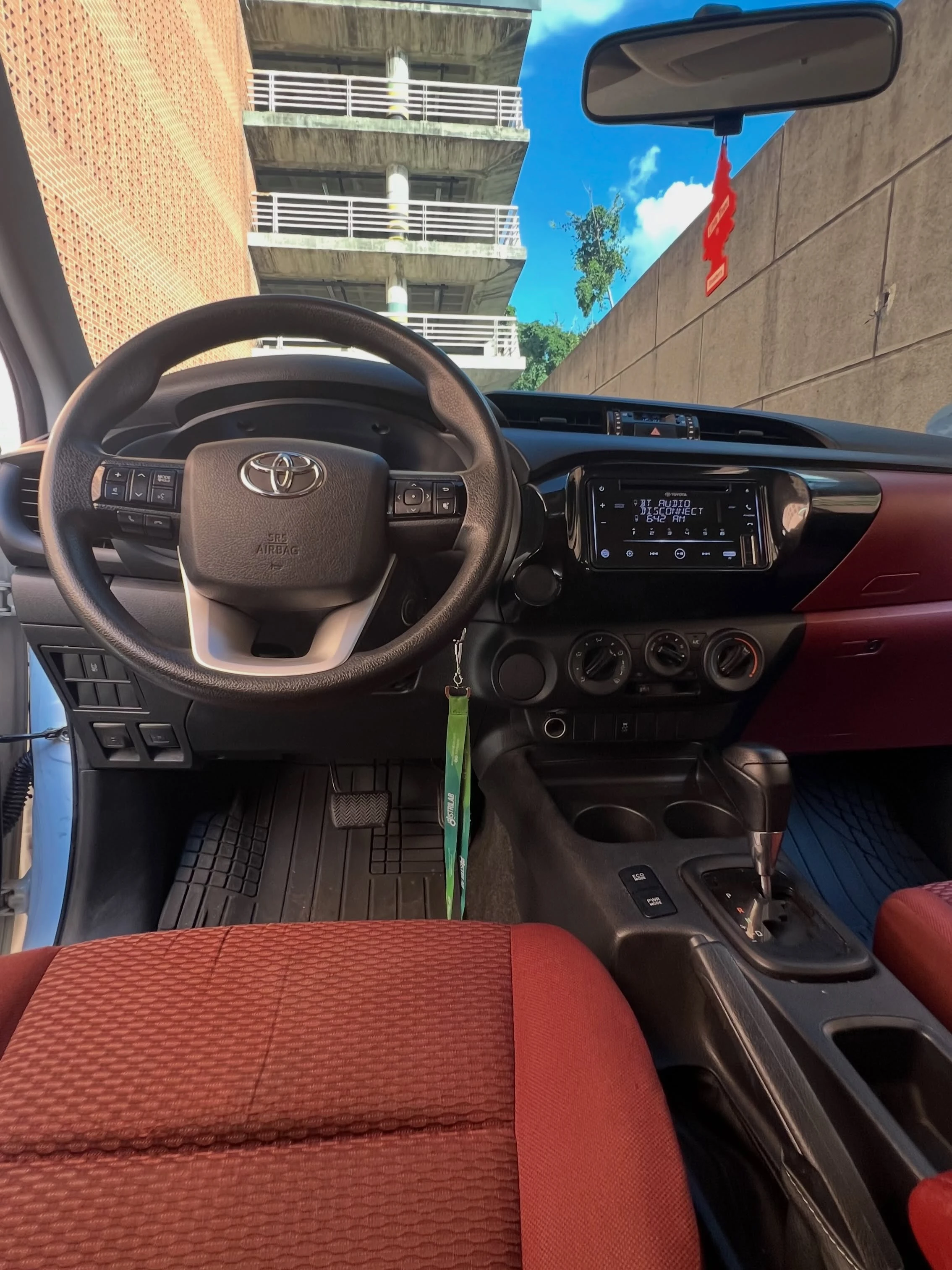 2020 Toyota Hilux 2.7L — photo 13