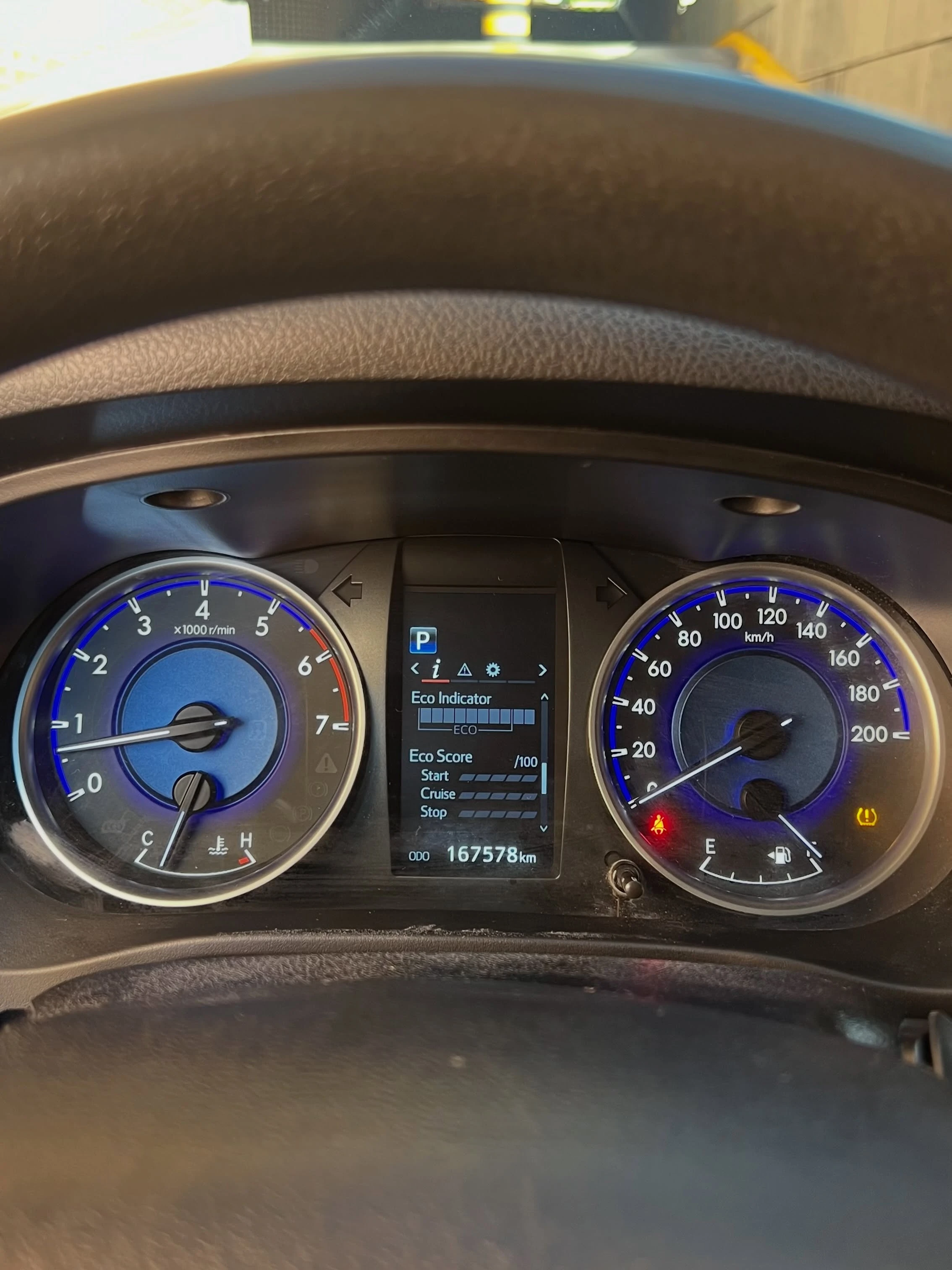 2020 Toyota Hilux 2.7L — photo 16