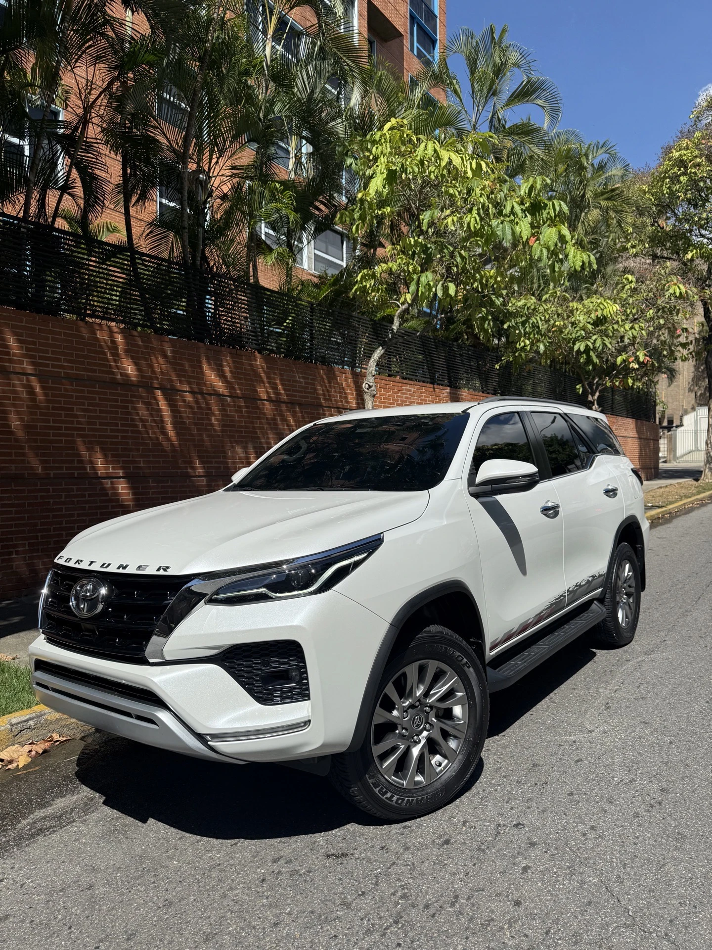 2023 Toyota Fortuner VXR