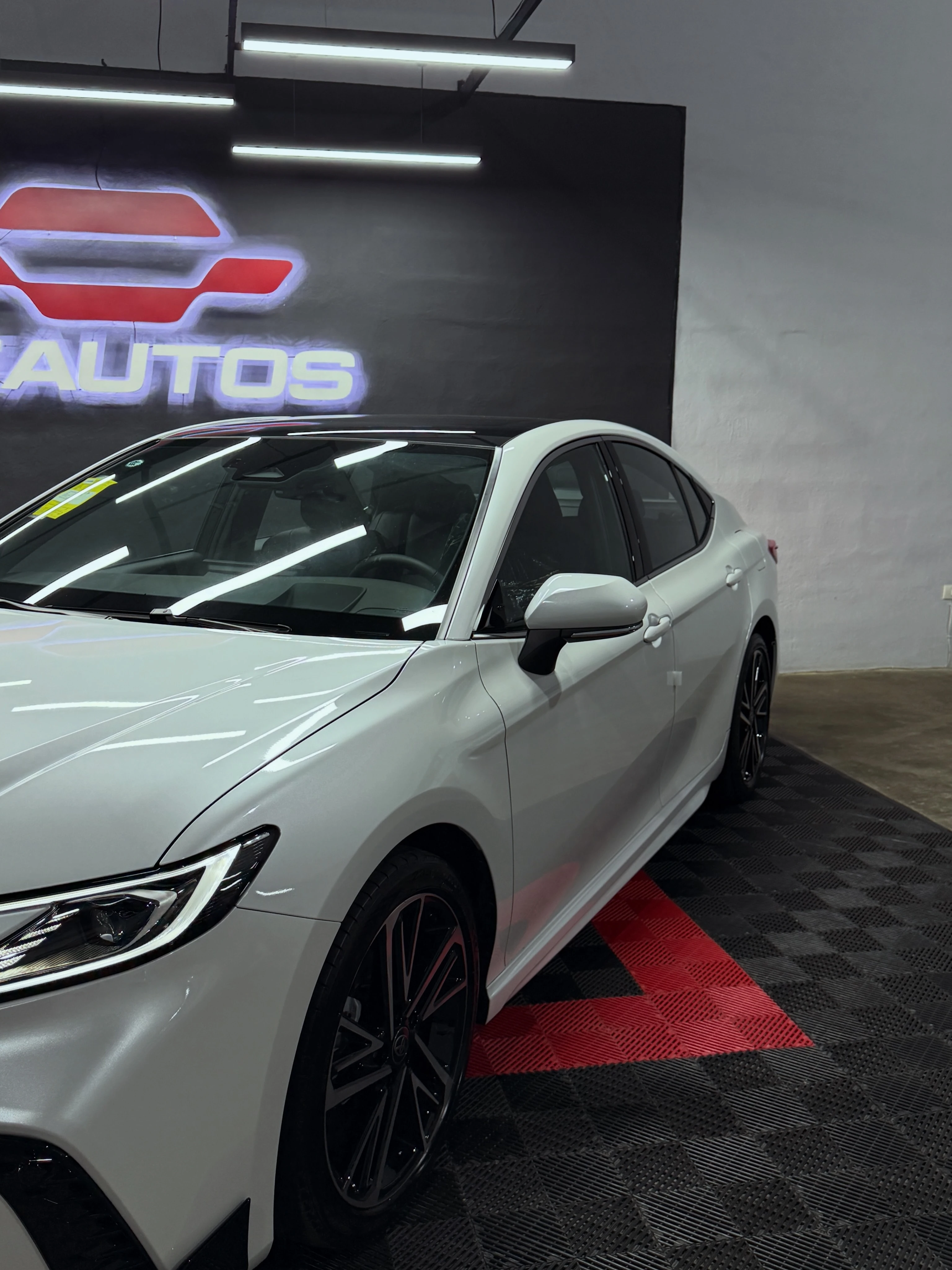 2026 Toyota Camry Sport — photo 4