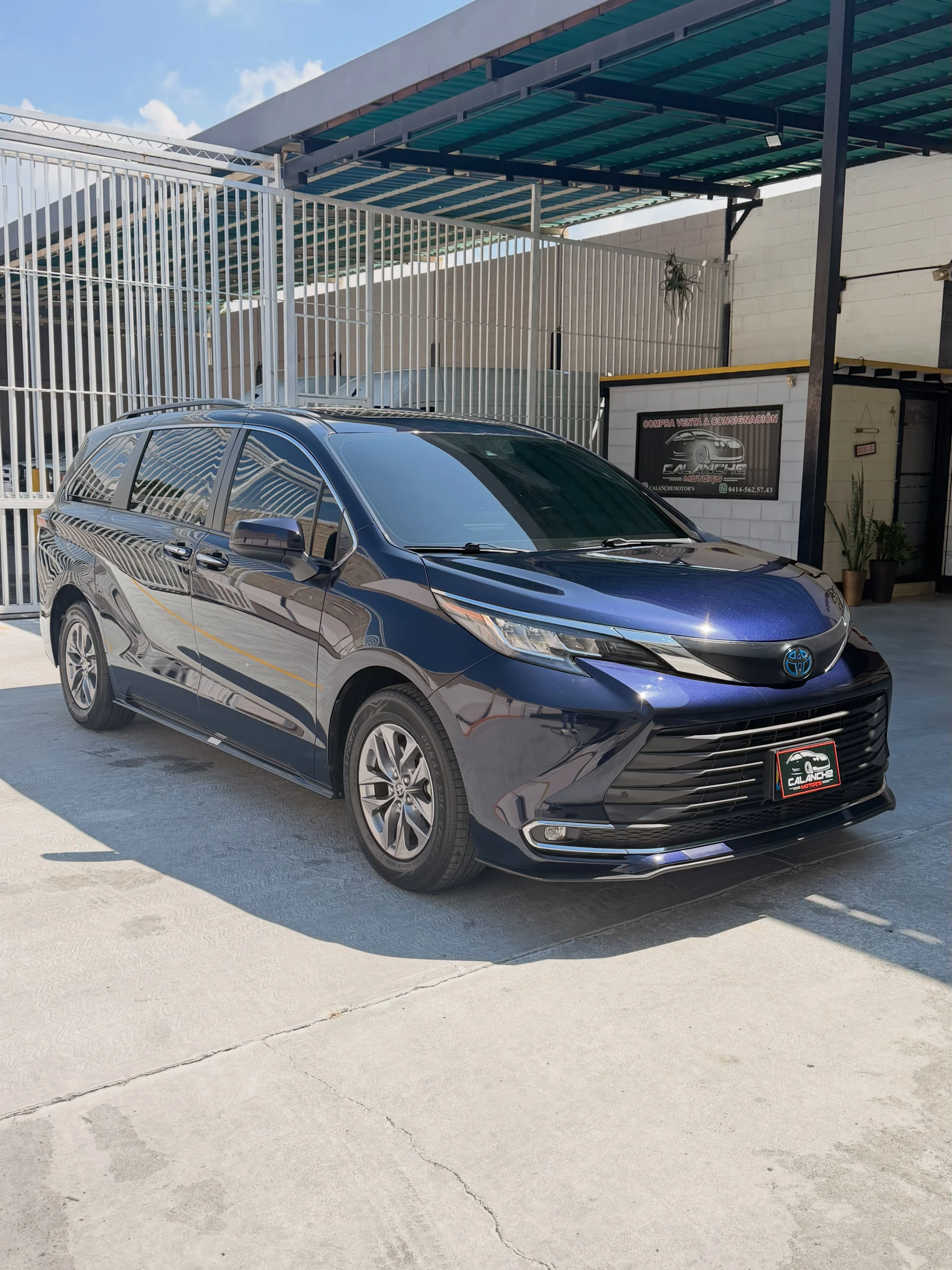 2023 Toyota Sienna XLE