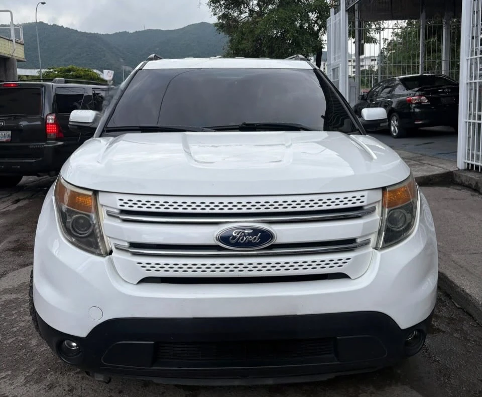 2013 Ford Explorer Limited — foto 3