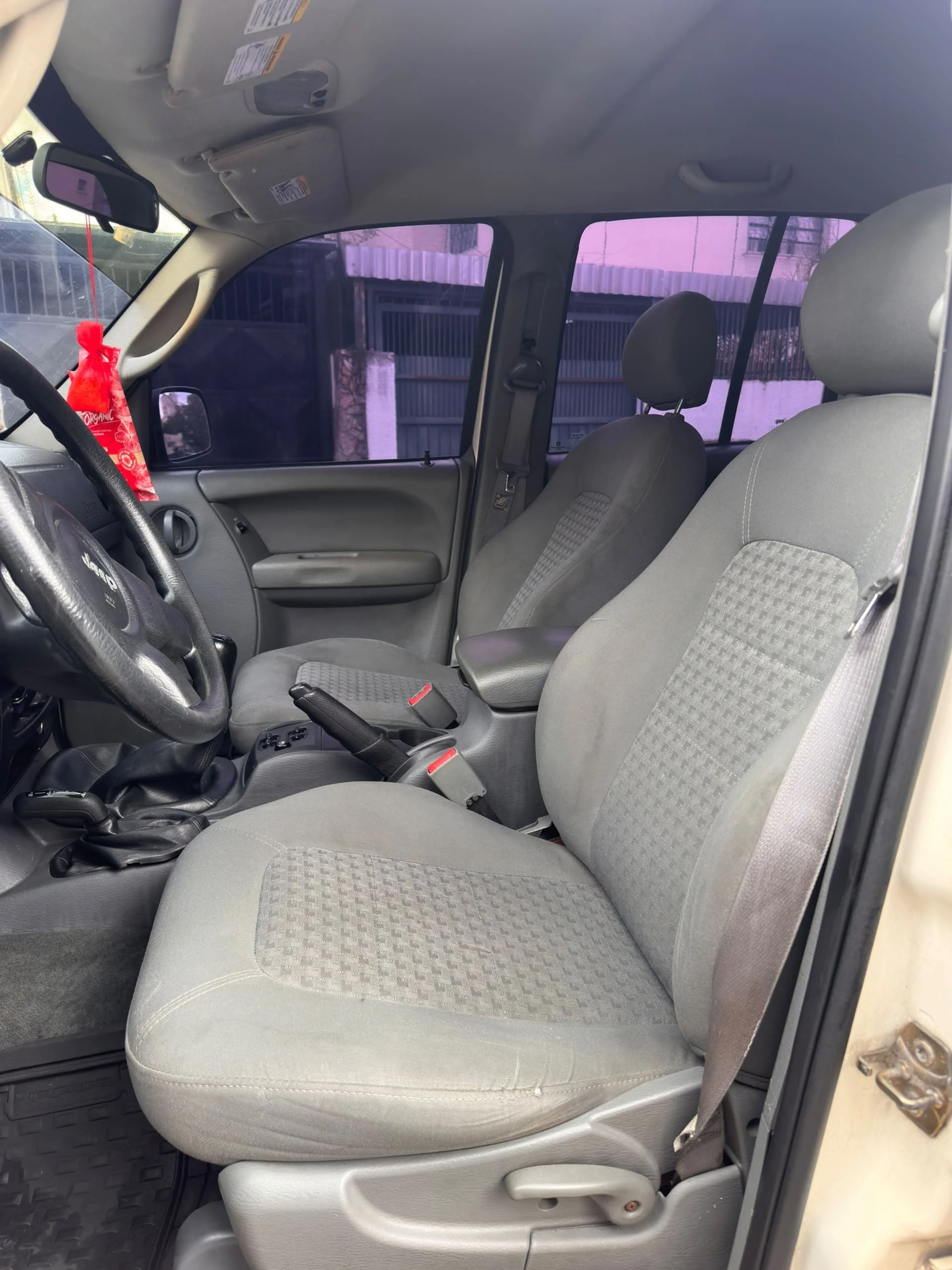 2007 Jeep Liberty 6v — foto 6