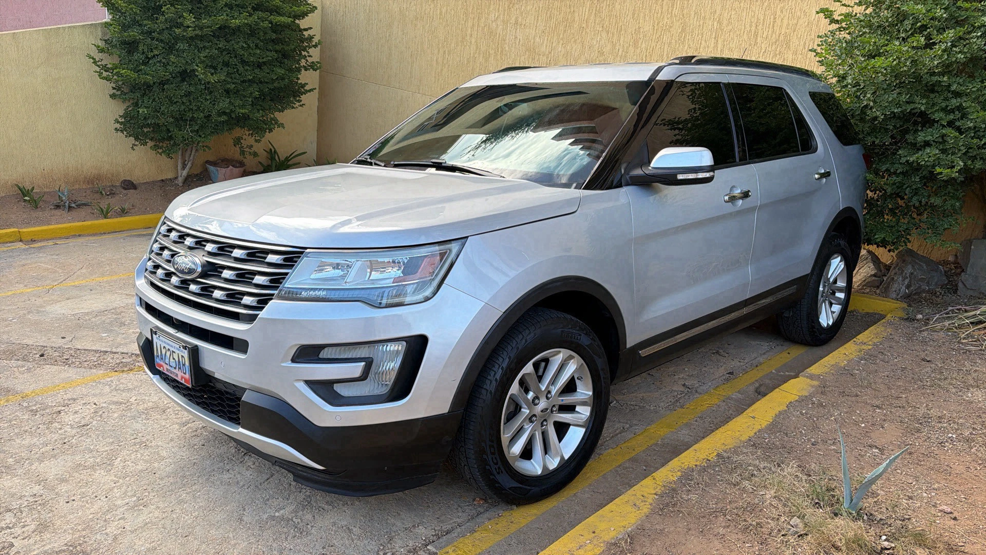 2016 Ford Explorer LE