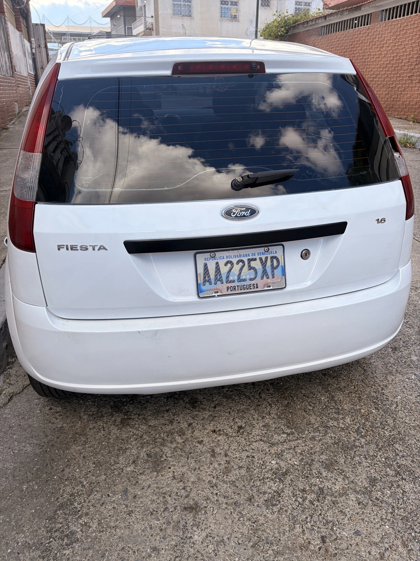 2006 Ford Fiesta Power