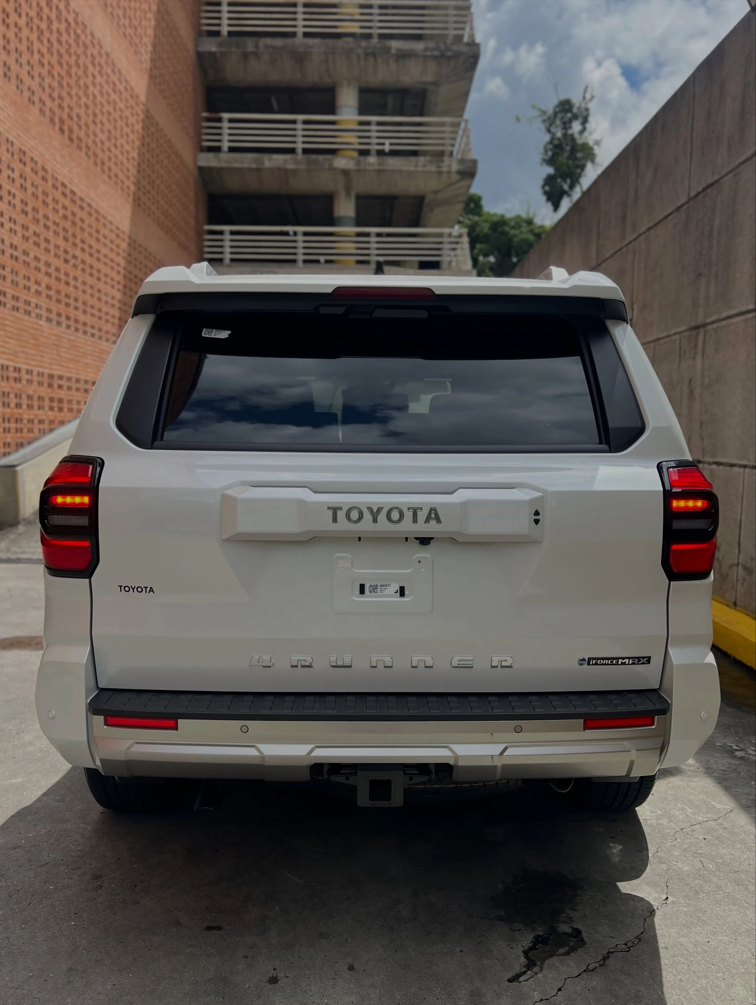 2026 Toyota 4Runner Limited iForce Max — foto 4