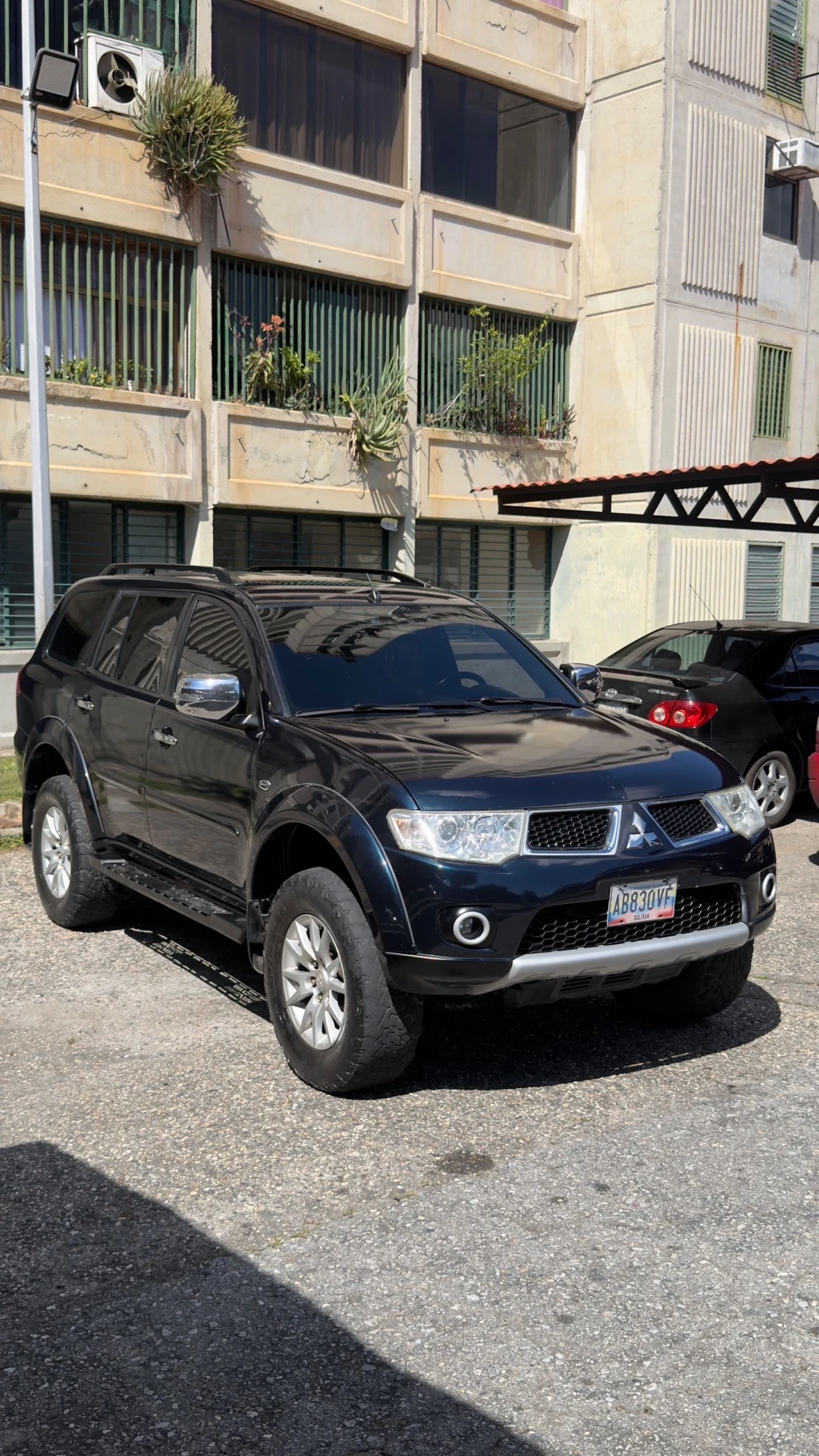 2014 Mitsubishi Montero Sport GLS