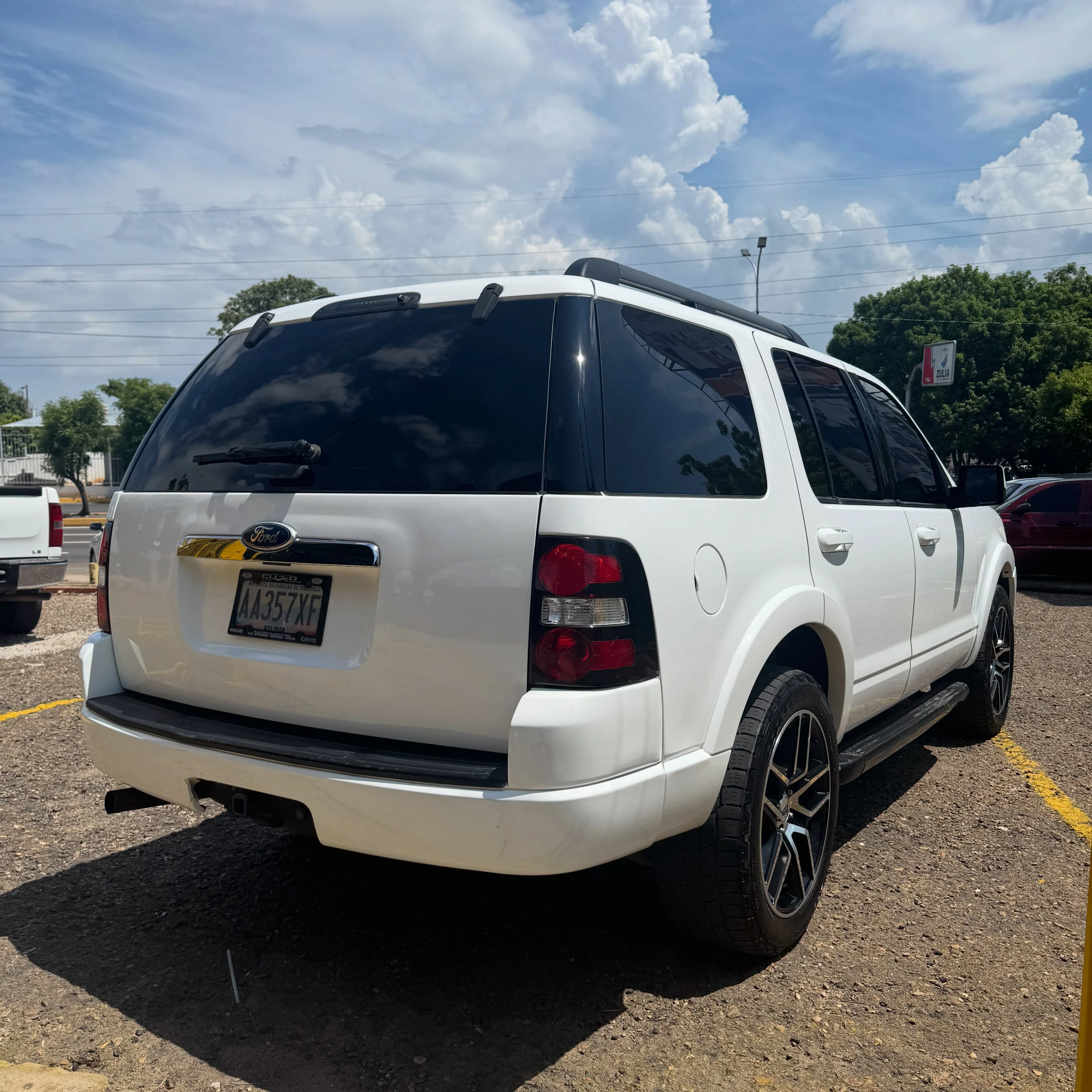 2011 Ford Limited — foto 3