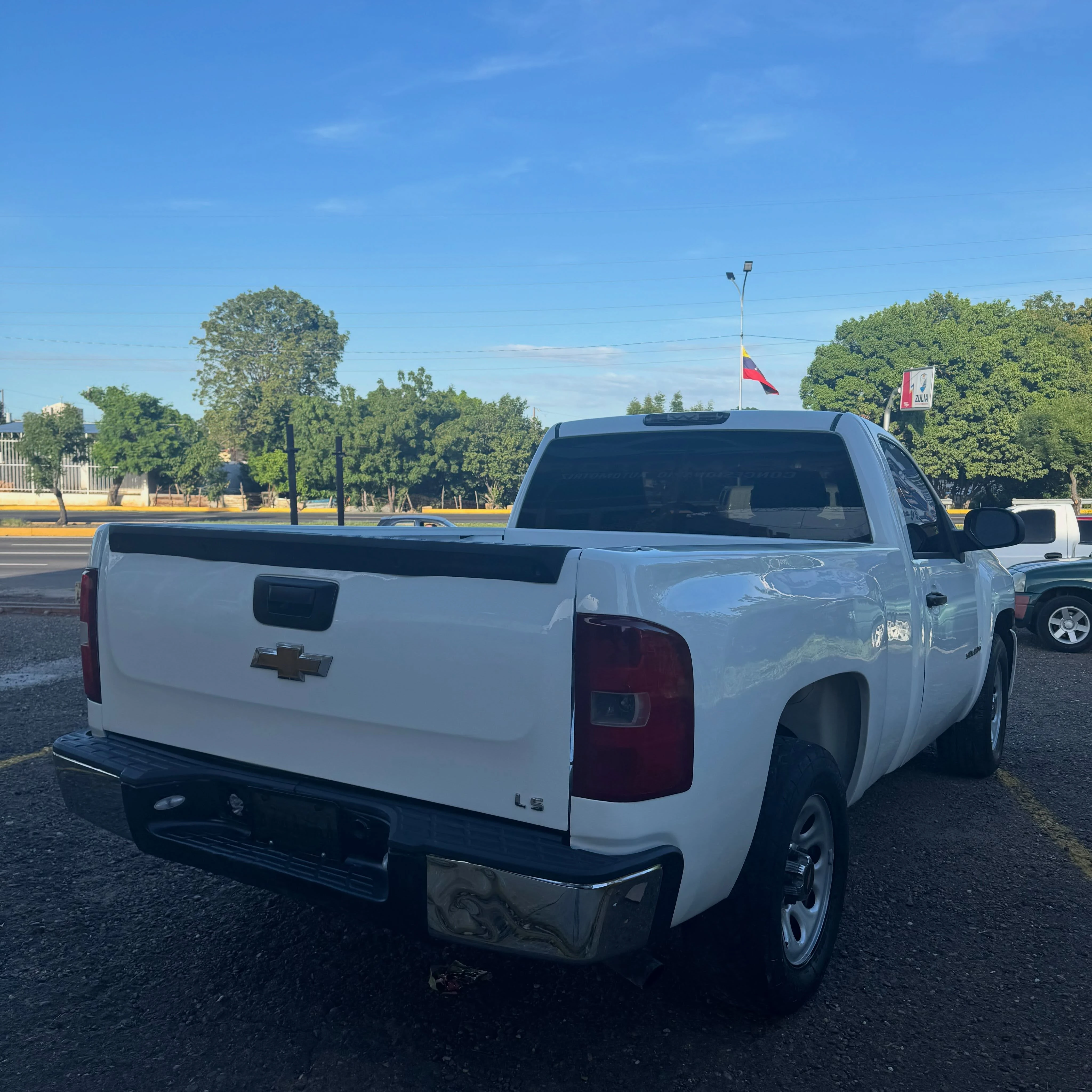 2009 Chevrolet Silverado — foto 3