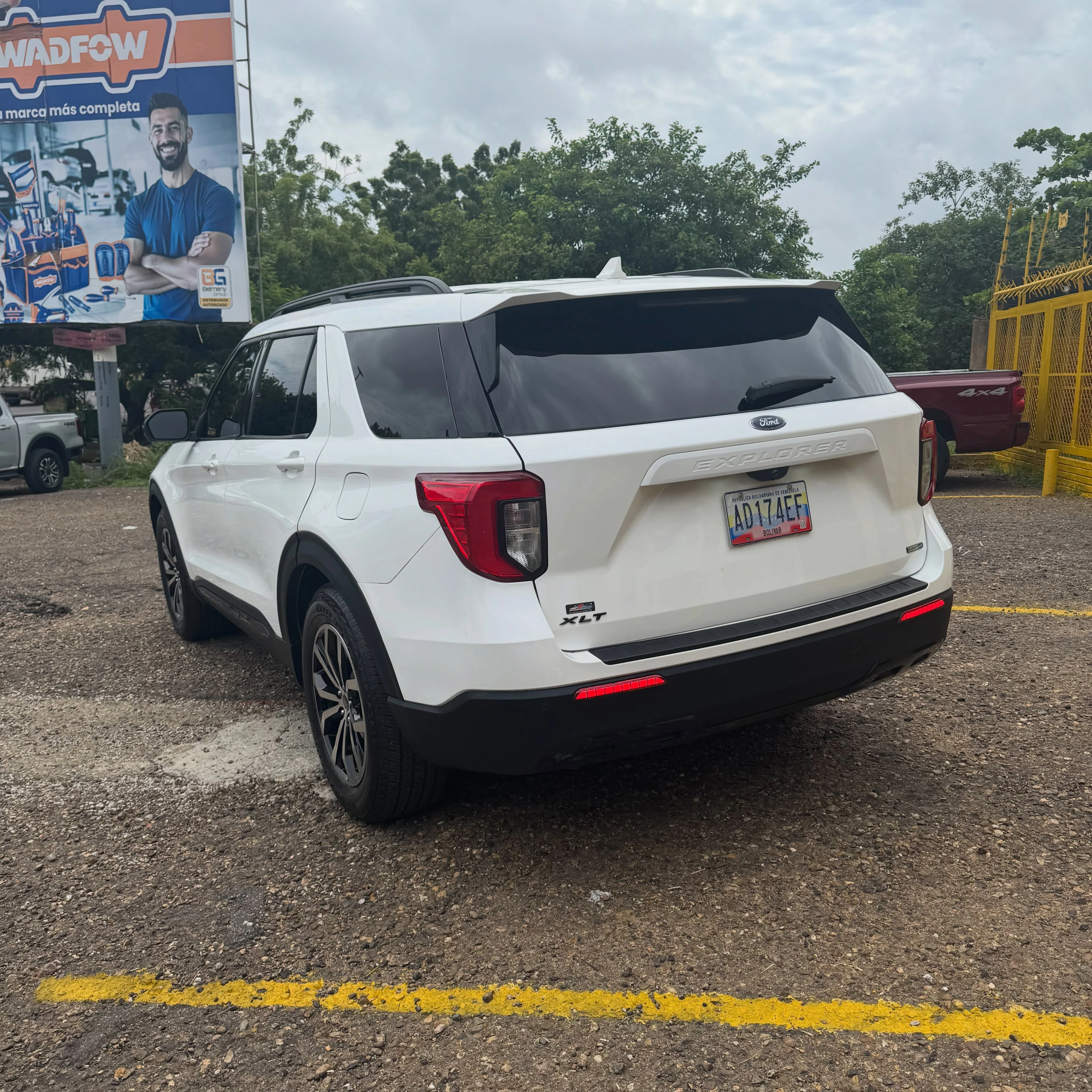 2020 Ford Explorer — foto 3