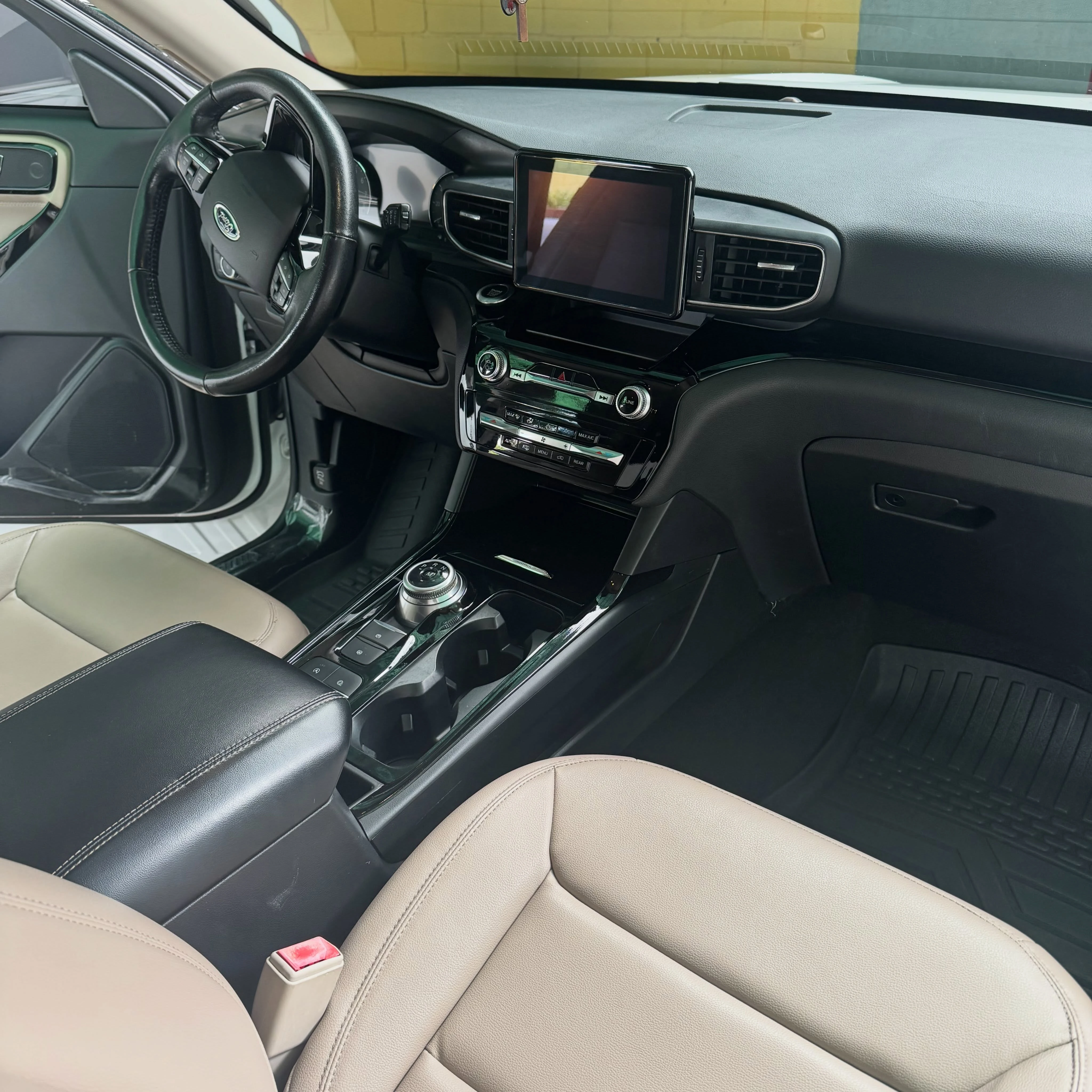 2020 Ford Explorer — foto 4
