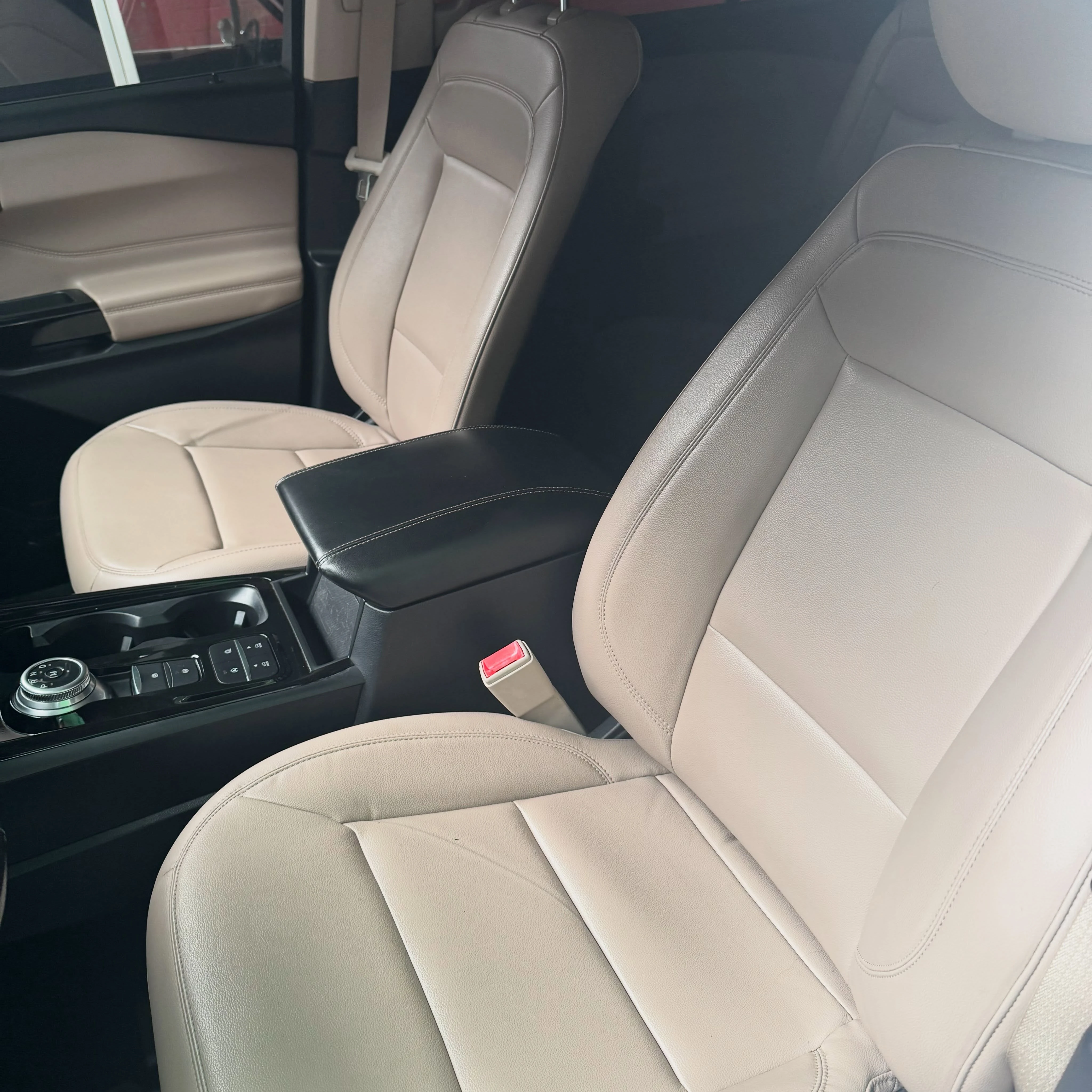 2020 Ford Explorer — foto 5