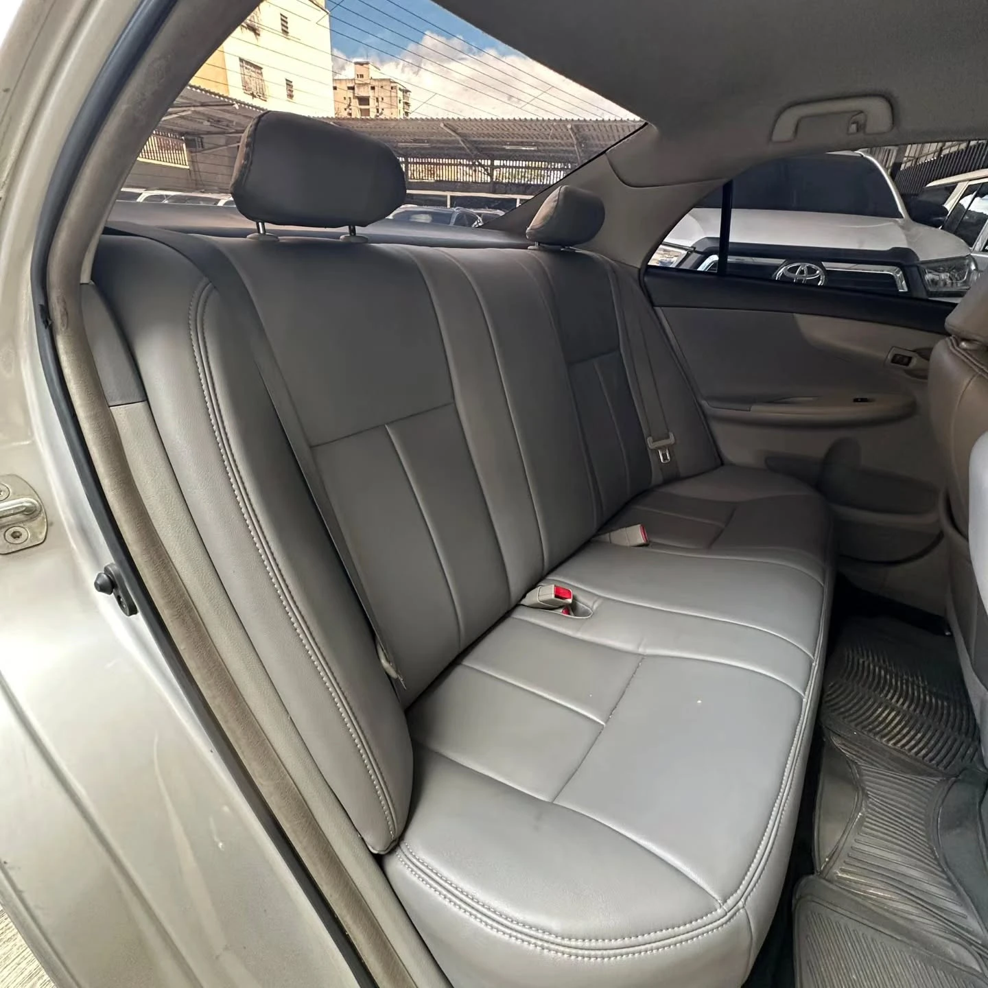 2011 Toyota Corolla — foto 5