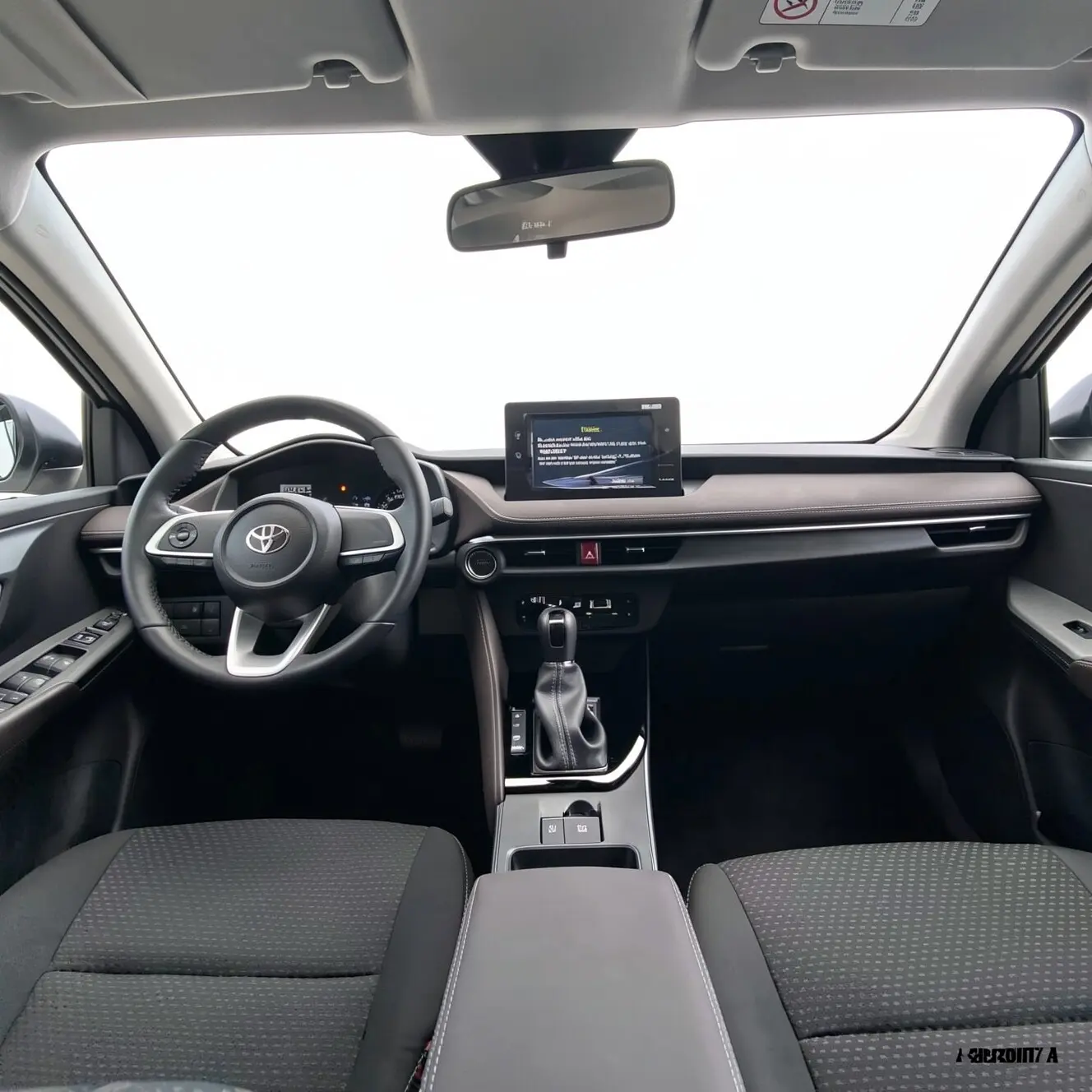 2026 Toyota Yaris E — foto 5