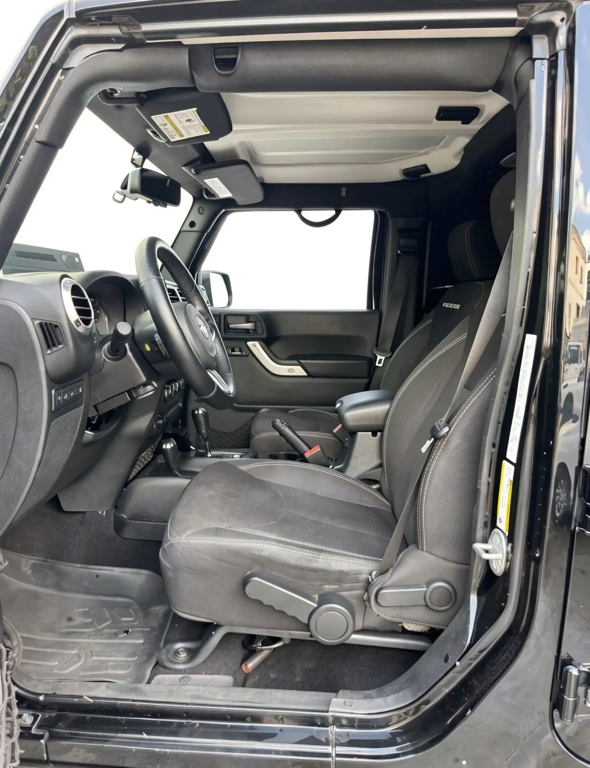 2014 Jeep Wrangler Rubicon — foto 5