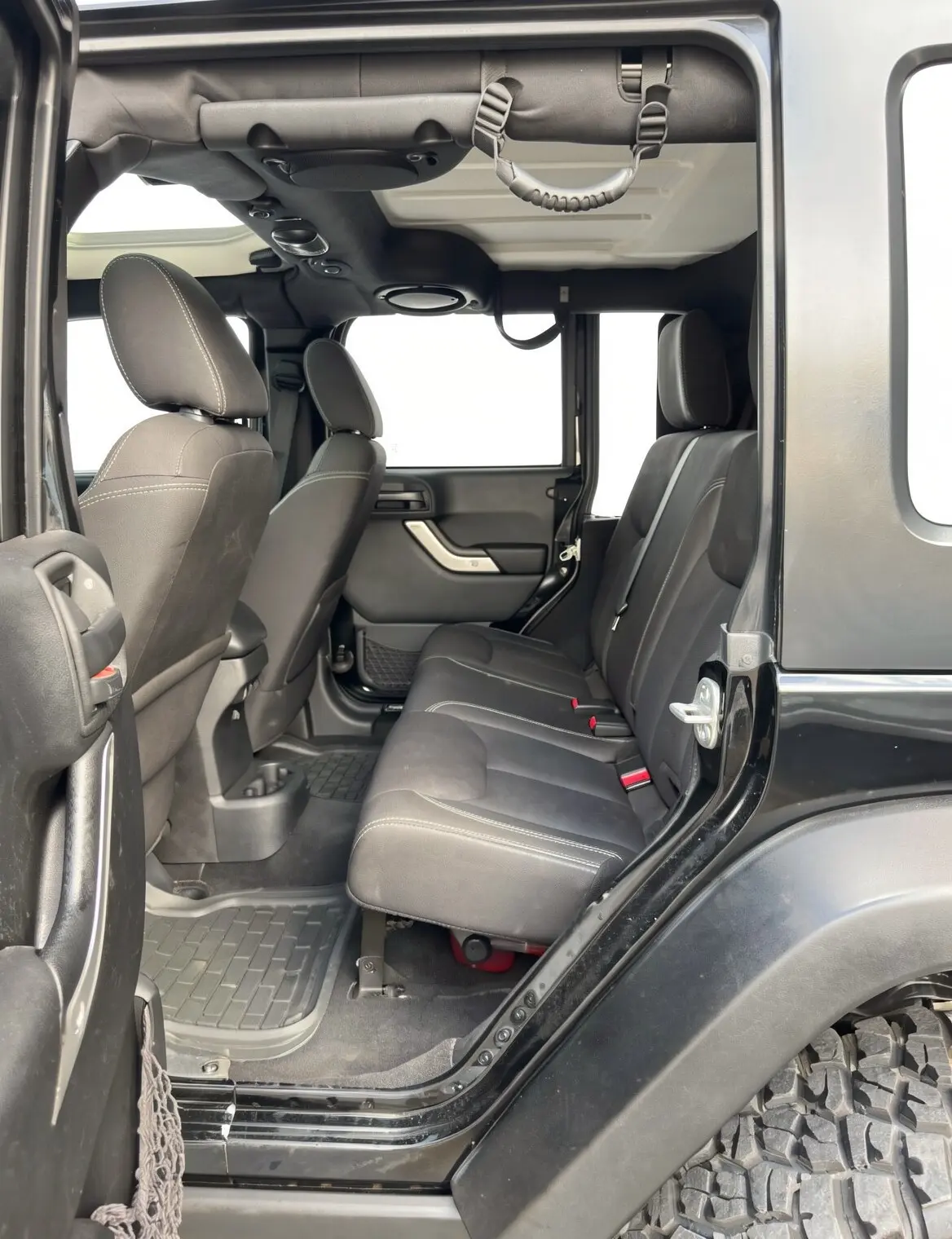 2014 Jeep Wrangler Rubicon — foto 6