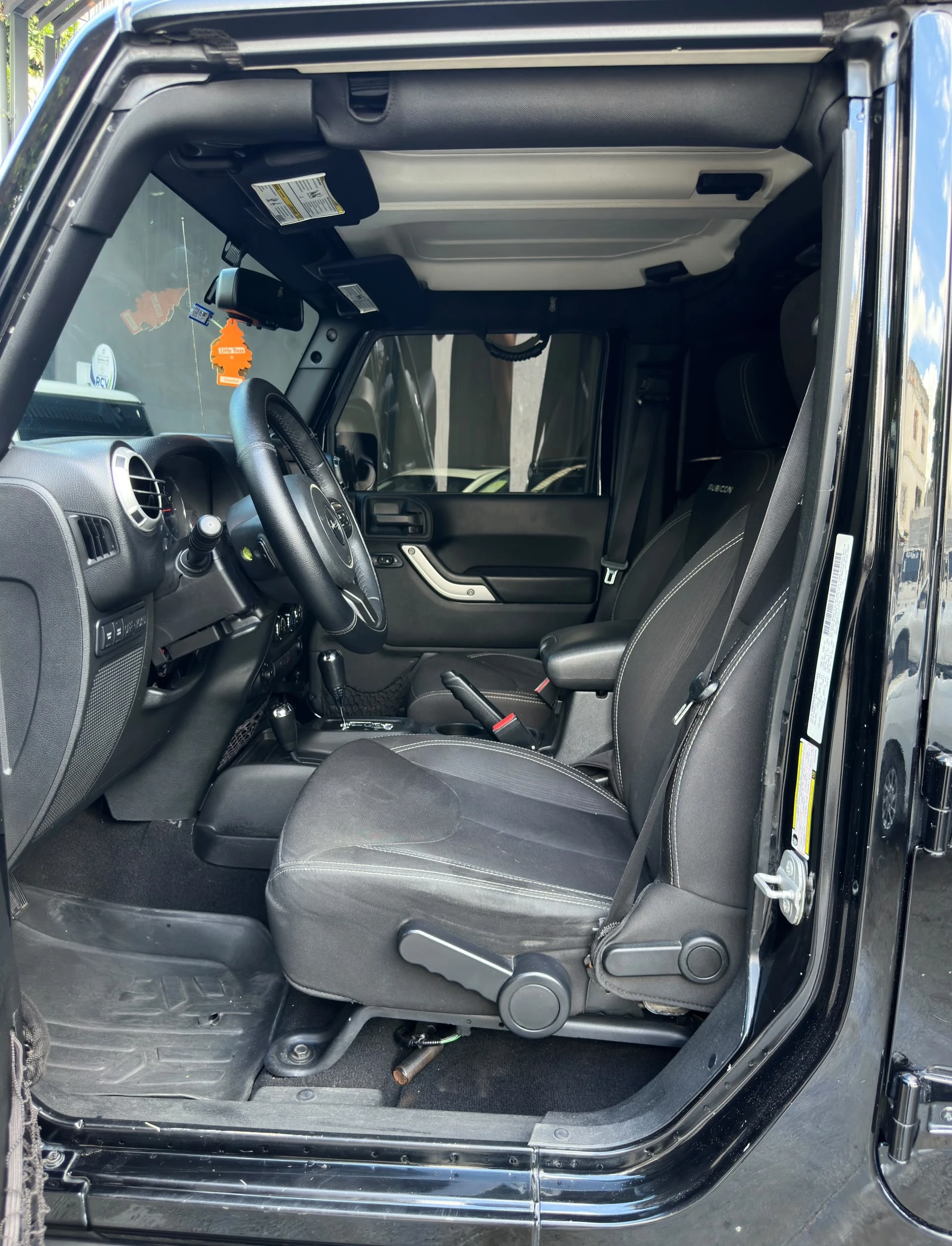 2014 Jeep Wrangler Rubicon — foto 5