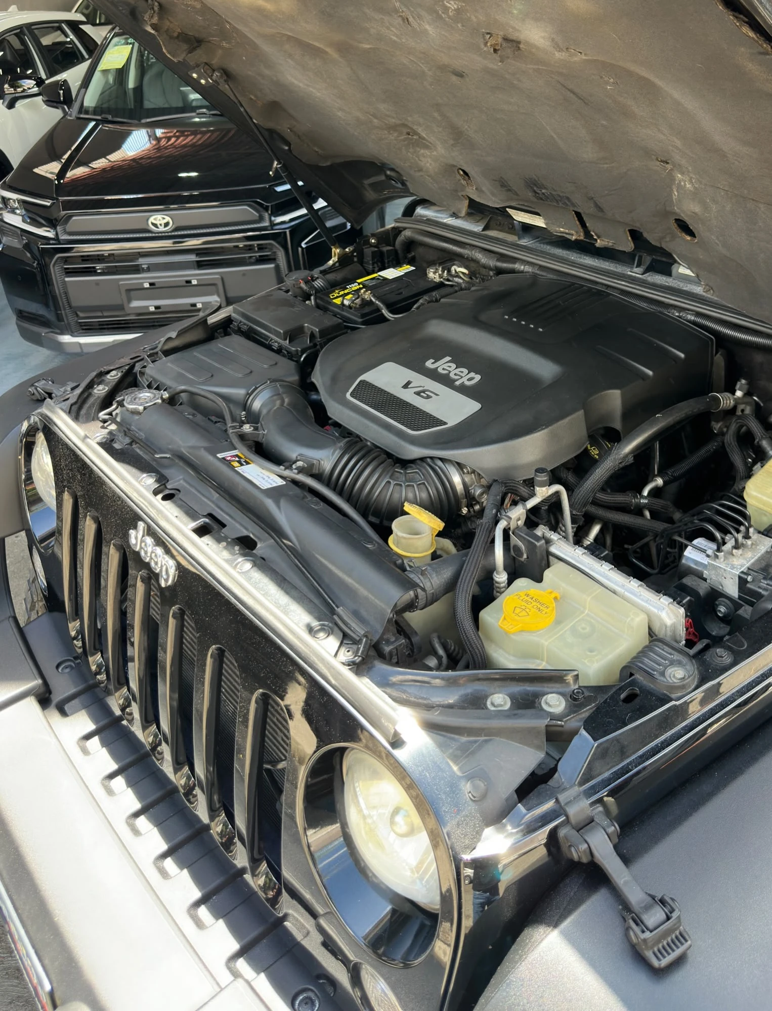 2014 Jeep Wrangler Rubicon — foto 9