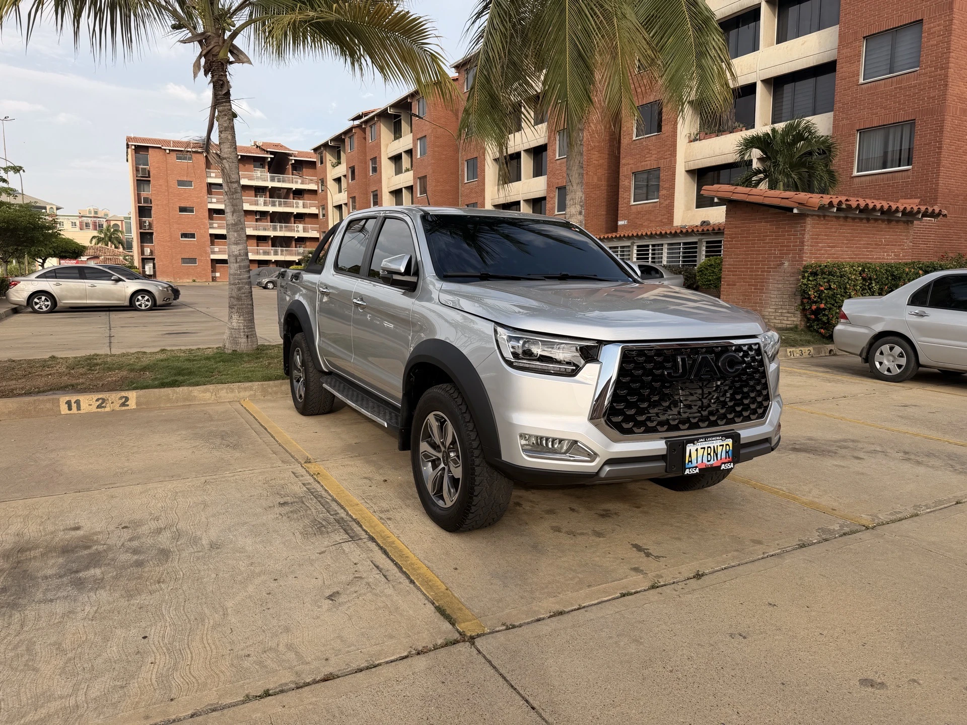2026 JAC T8 PRO