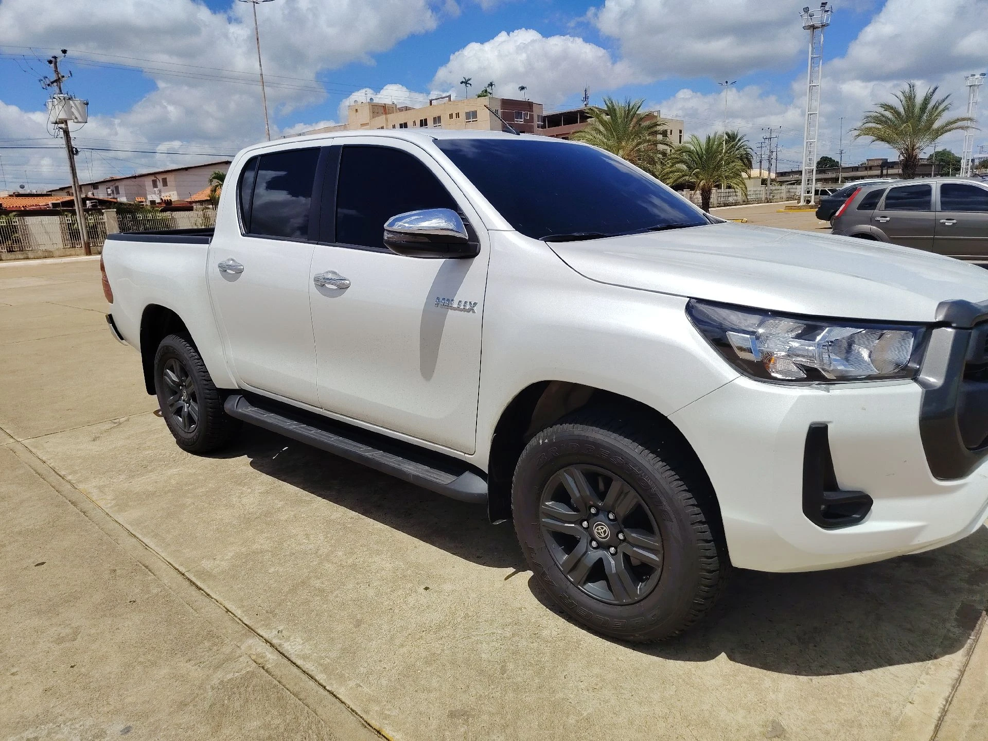 2027 Toyota Hilux 2.8 6AT 4x4