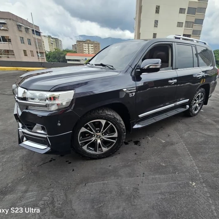 2020 Toyota Land Cruiser VXS