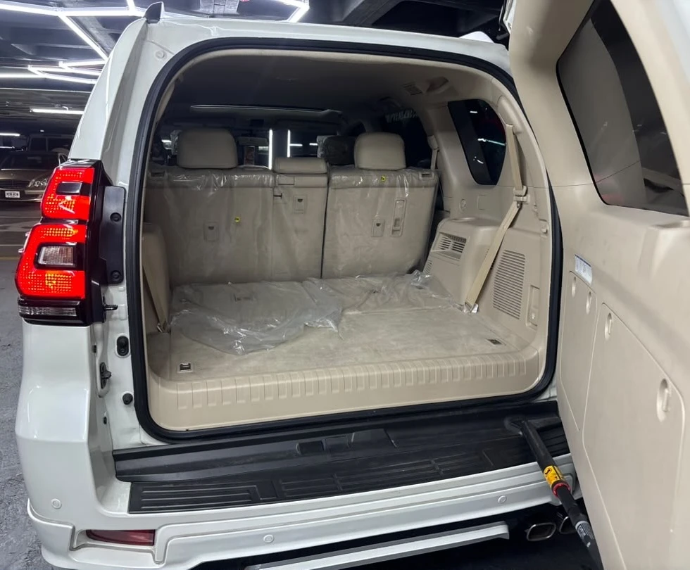 2023 Toyota Land Cruiser Prado VX 70 aniversario Dubai — foto 15