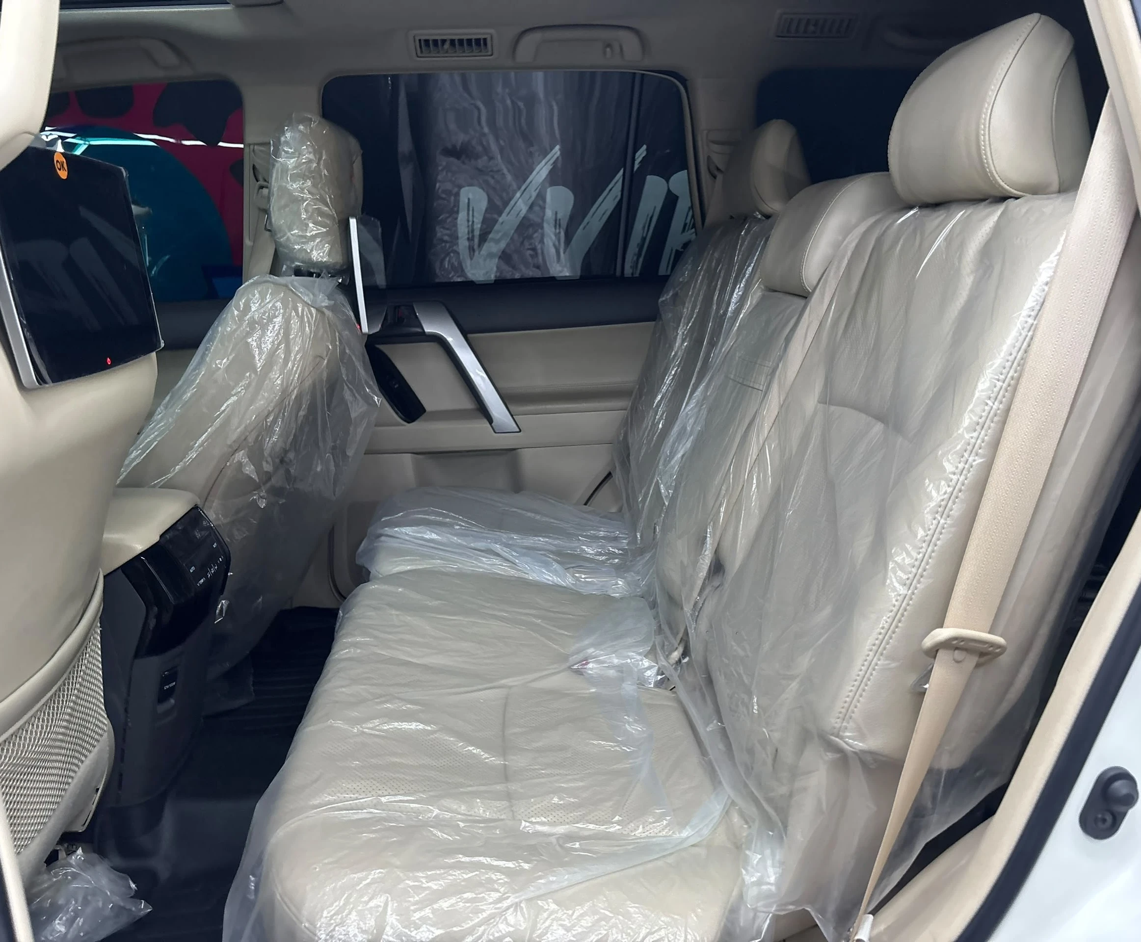 2023 Toyota Land Cruiser Prado VX 70 aniversario Dubai — foto 14