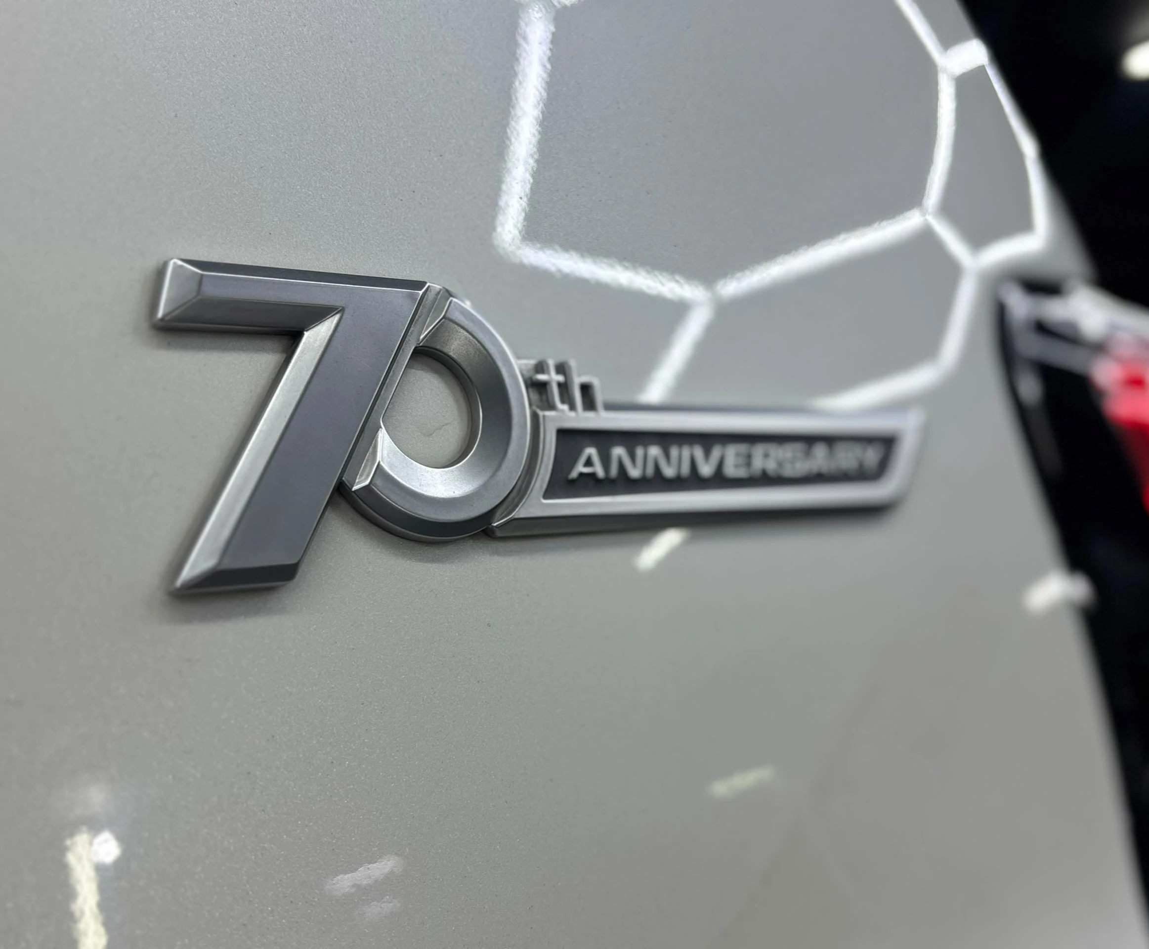 2023 Toyota Land Cruiser Prado VX 70 aniversario Dubai — foto 16